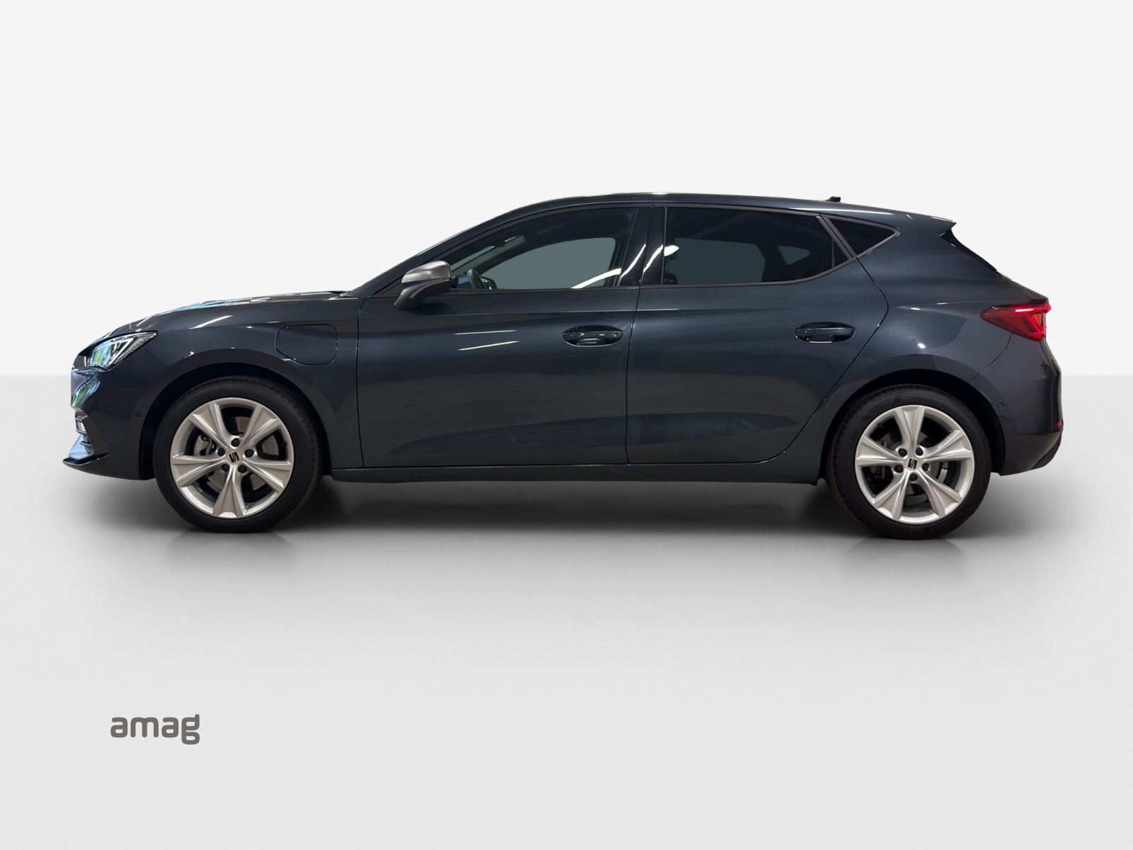 SEAT Leon 1.5 eHybrid pHEV DSG FR-image-1