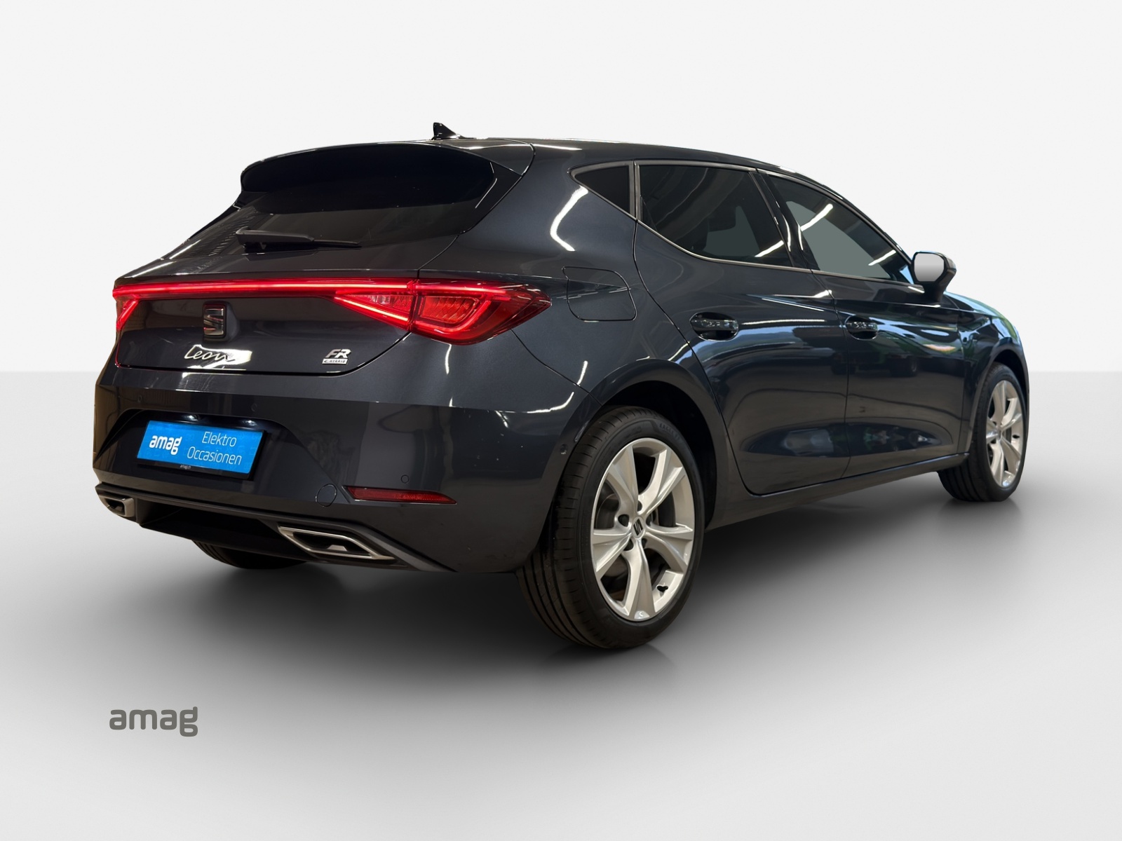 SEAT Leon 1.5 eHybrid pHEV DSG FR-image-4