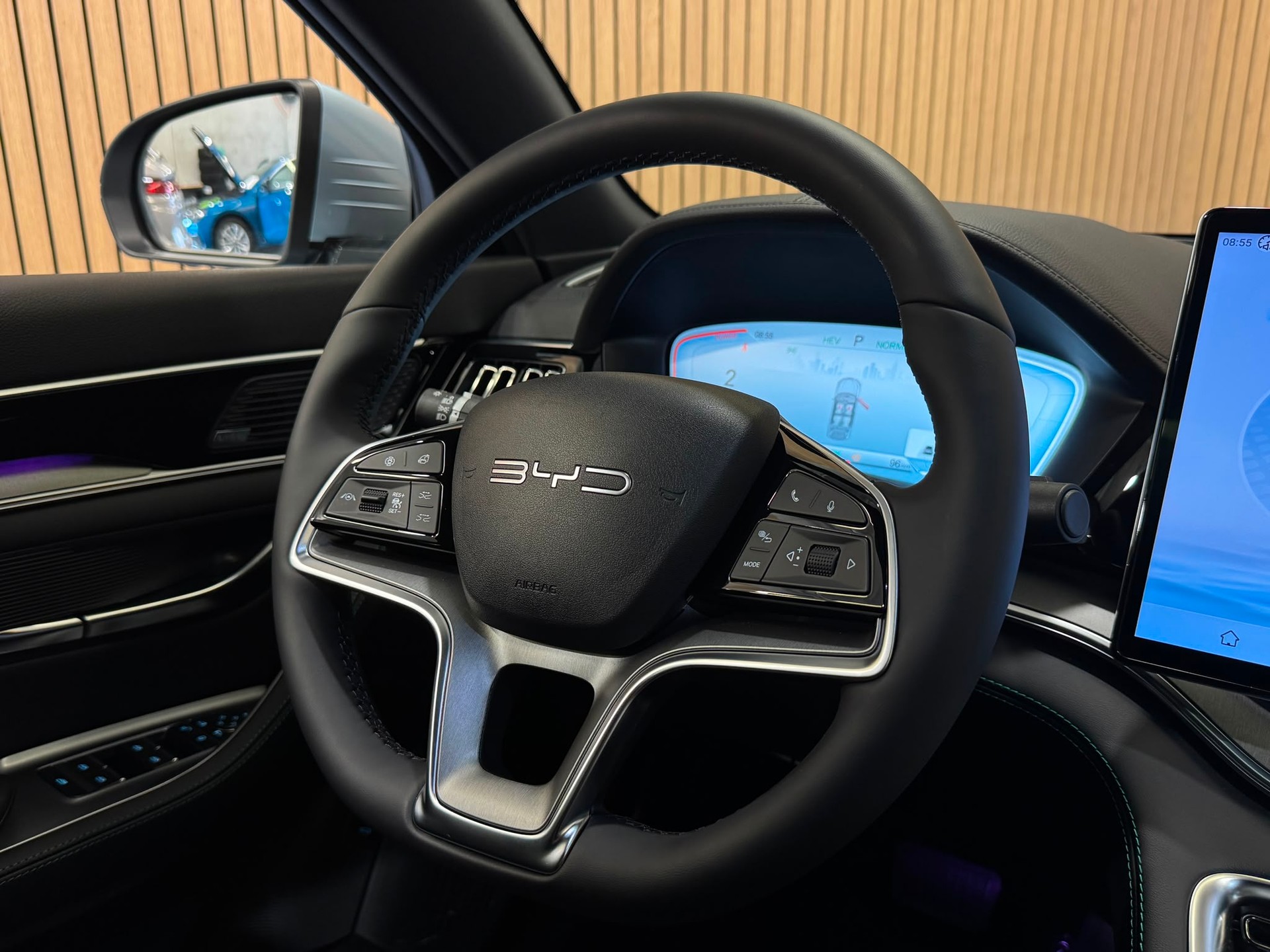 BYD Seal U DM-i Design AWD *Tian Qing*-image-12