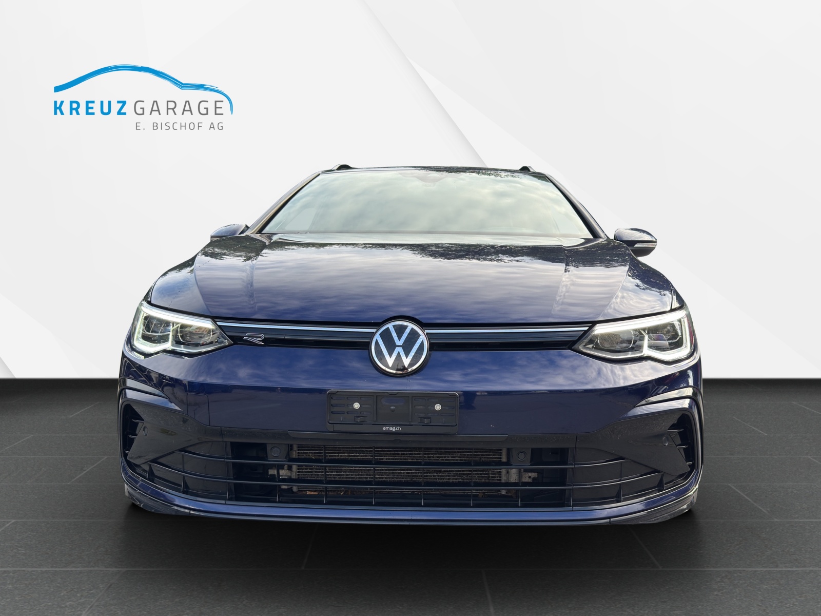 VW Golf Variant 2.0 TDI R-Line DSG 4Motion-image-1
