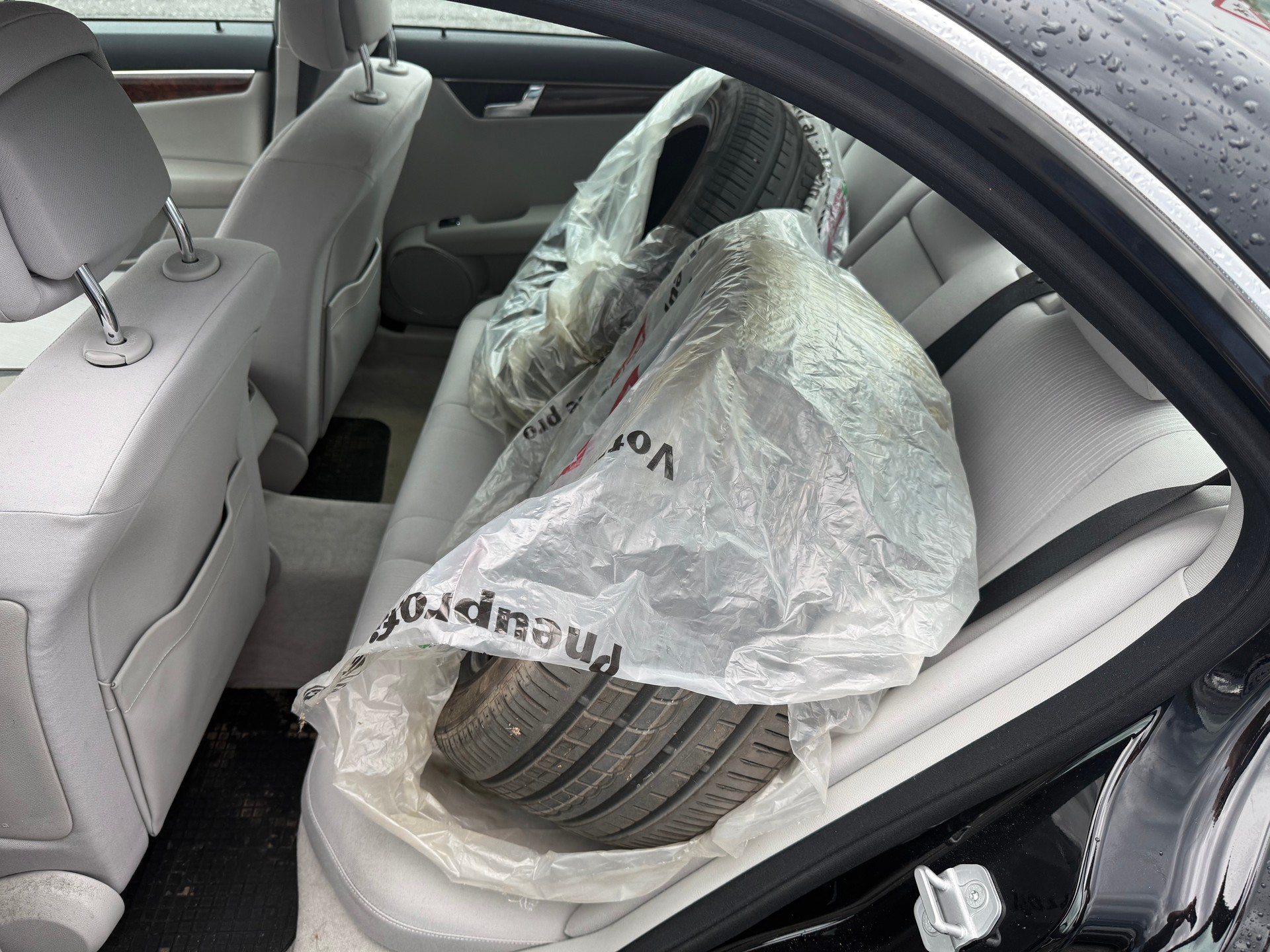 MERCEDES-BENZ C 350 Elégance 4Matic 7G-Tronic-image-11