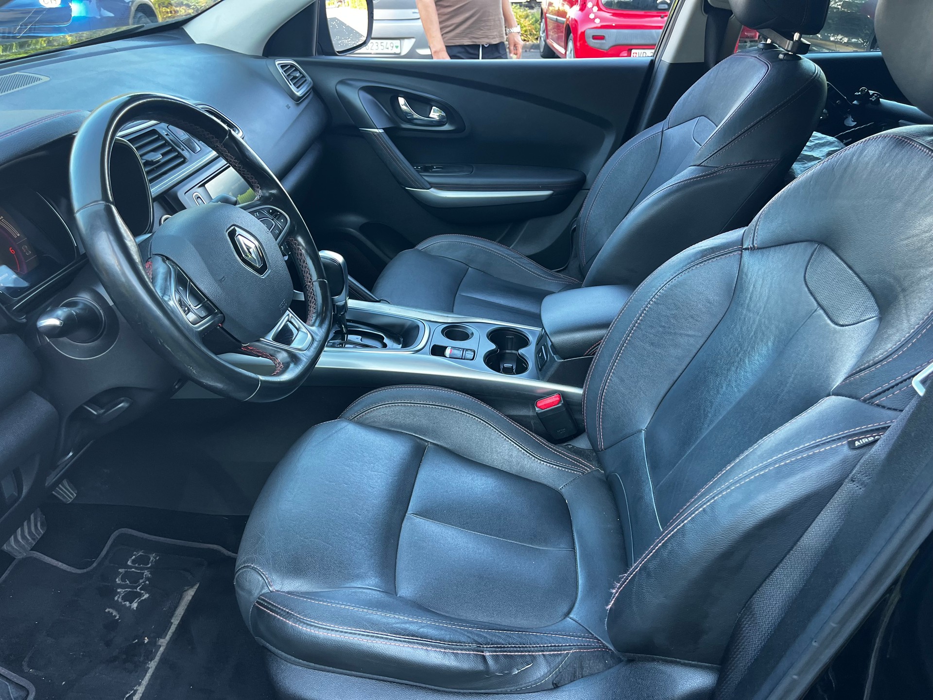RENAULT Kadjar 1.2 16V Turbo Swiss Edition EDC-image-9