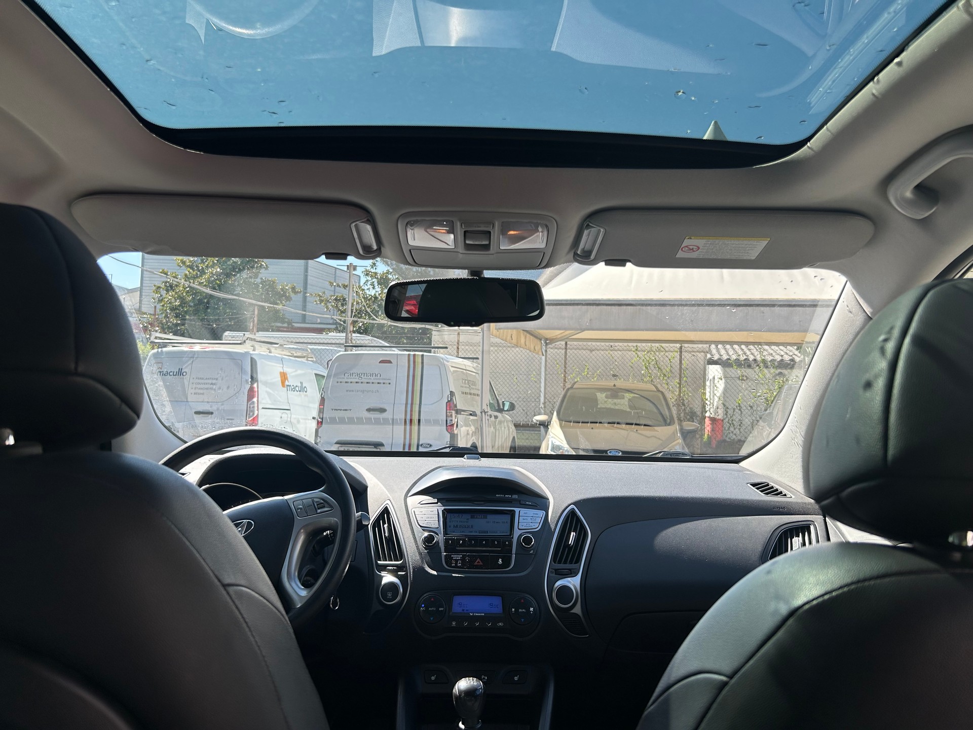 HYUNDAI iX 35 1.7 CRDi Style 2WD-image-9