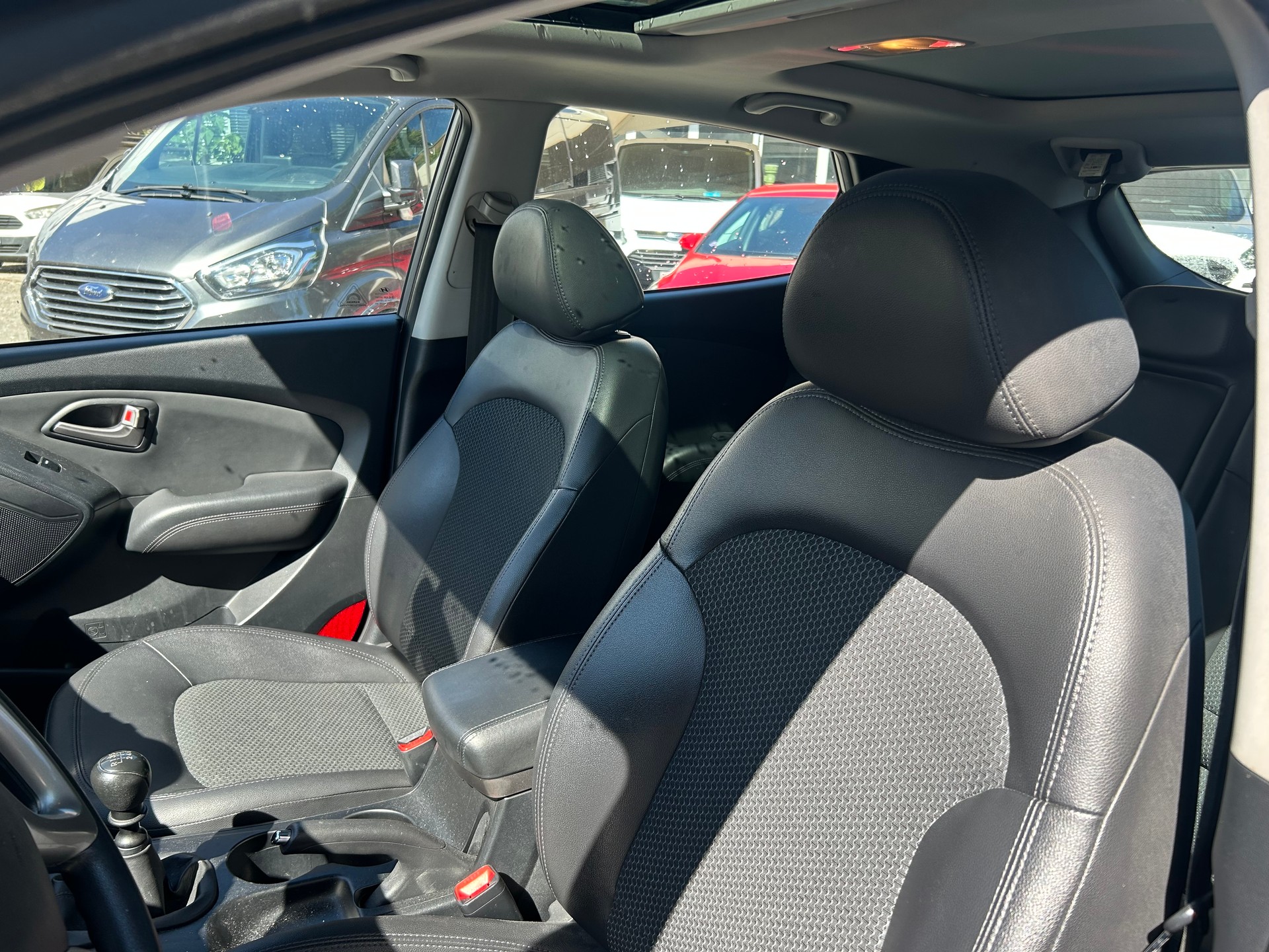 HYUNDAI iX 35 1.7 CRDi Style 2WD-image-10