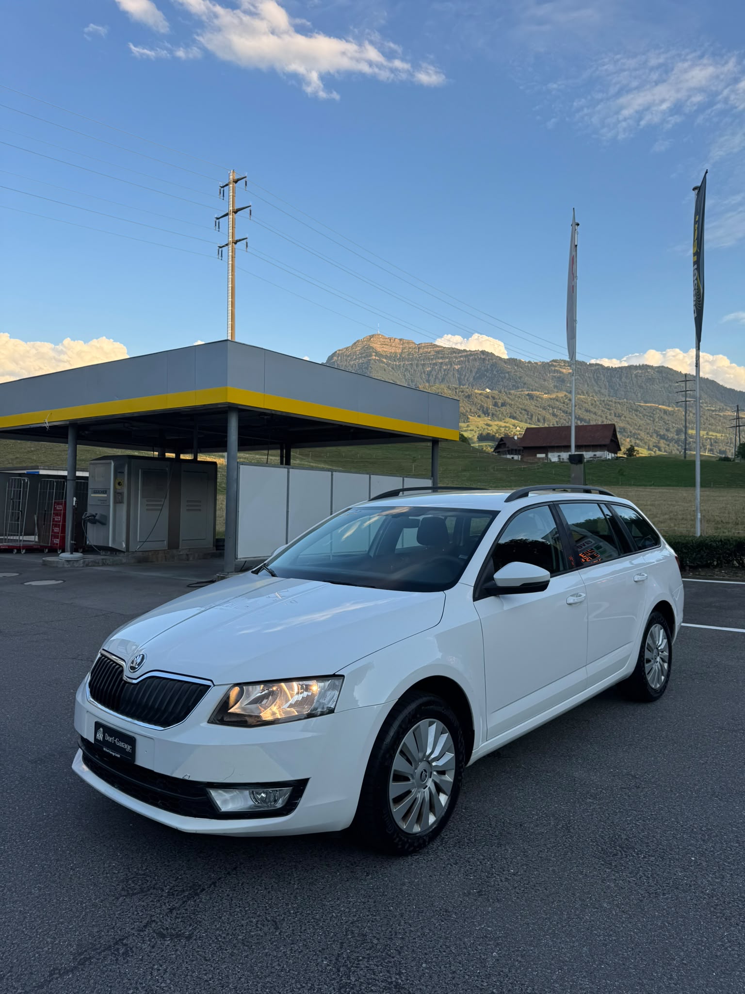 SKODA Octavia Combi 1.6 TDI Style 4x4-image-2