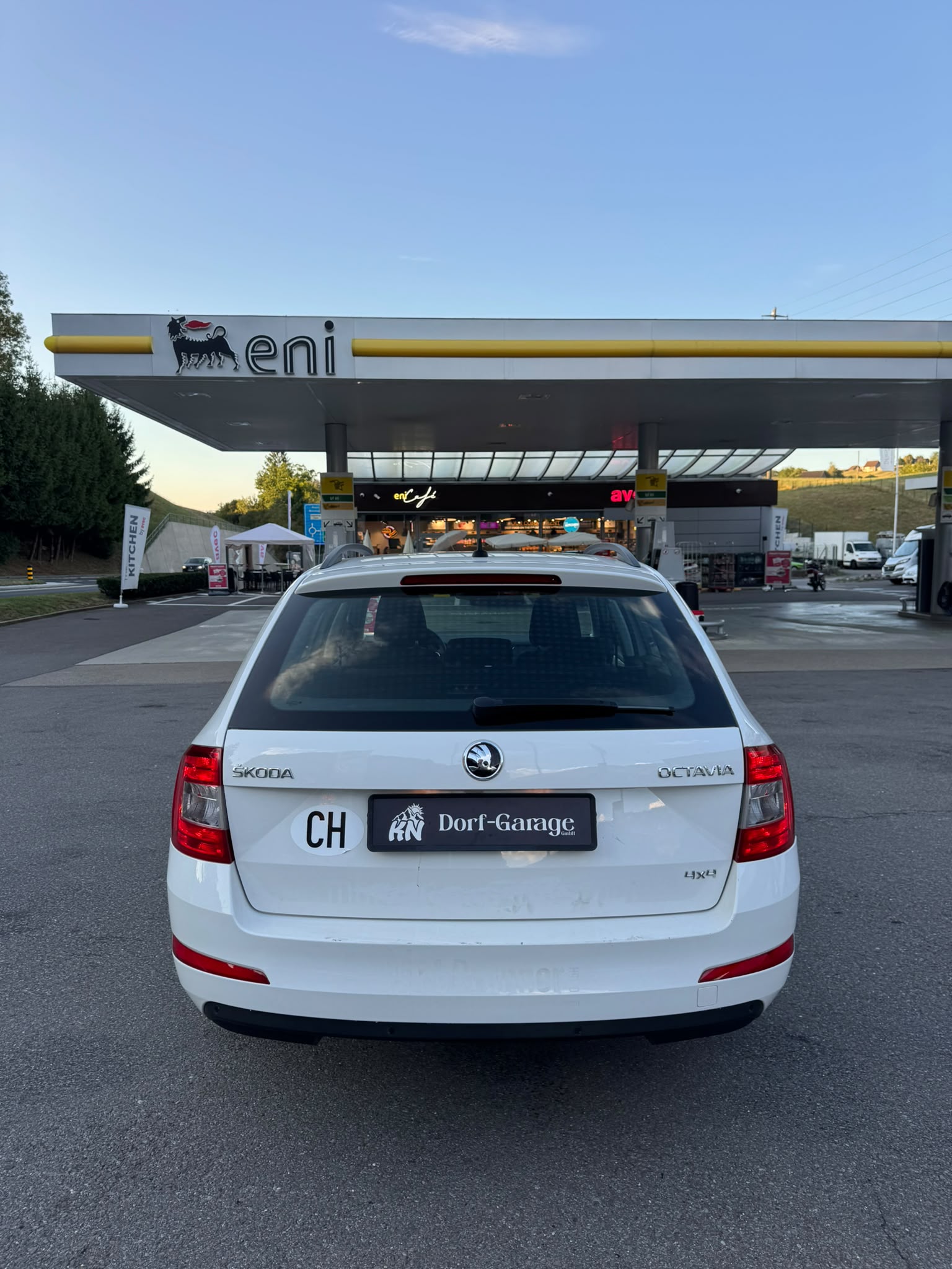 SKODA Octavia Combi 1.6 TDI Style 4x4-image-5