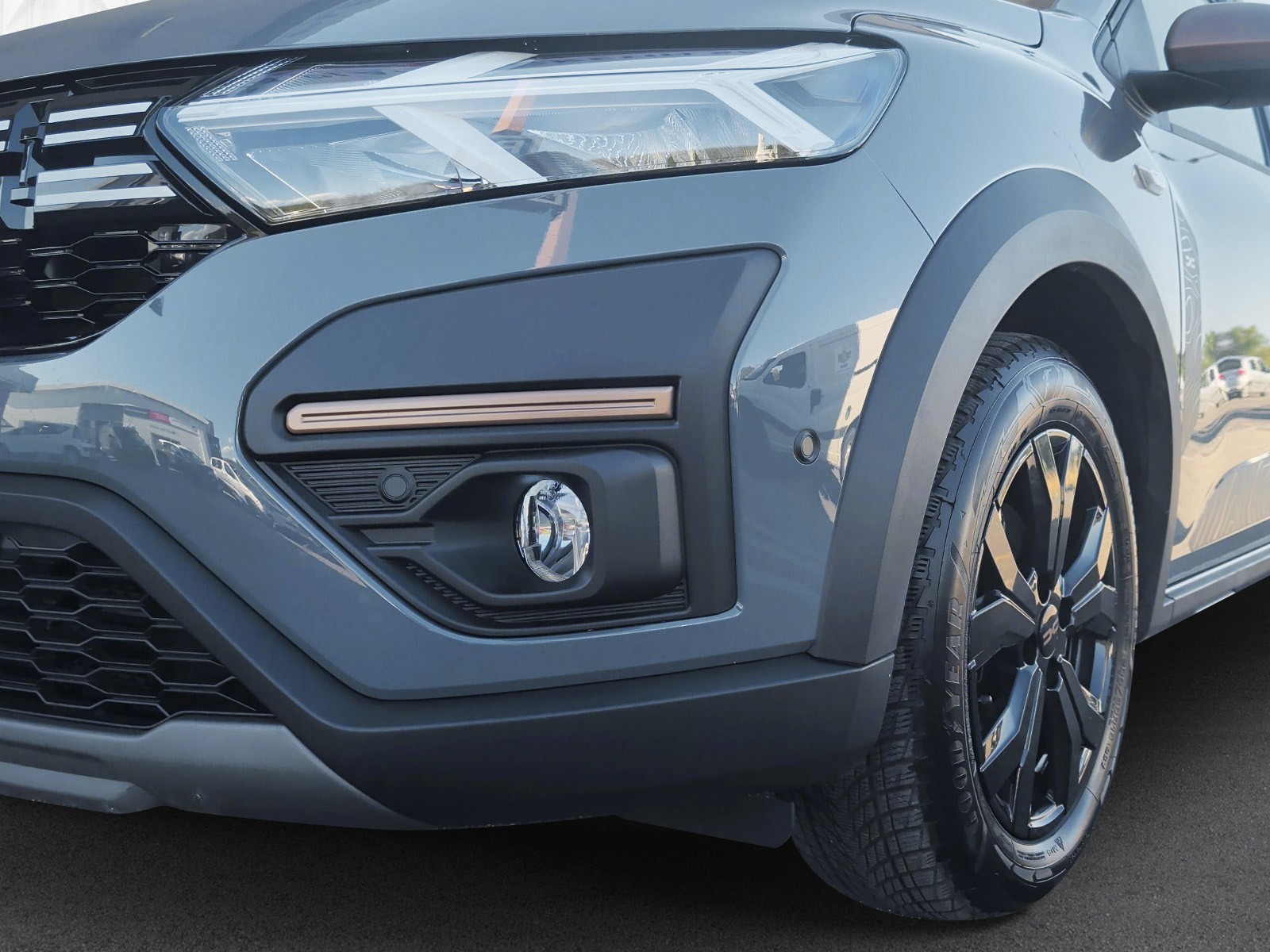 DACIA Jogger HEV 140 Extreme-image-6