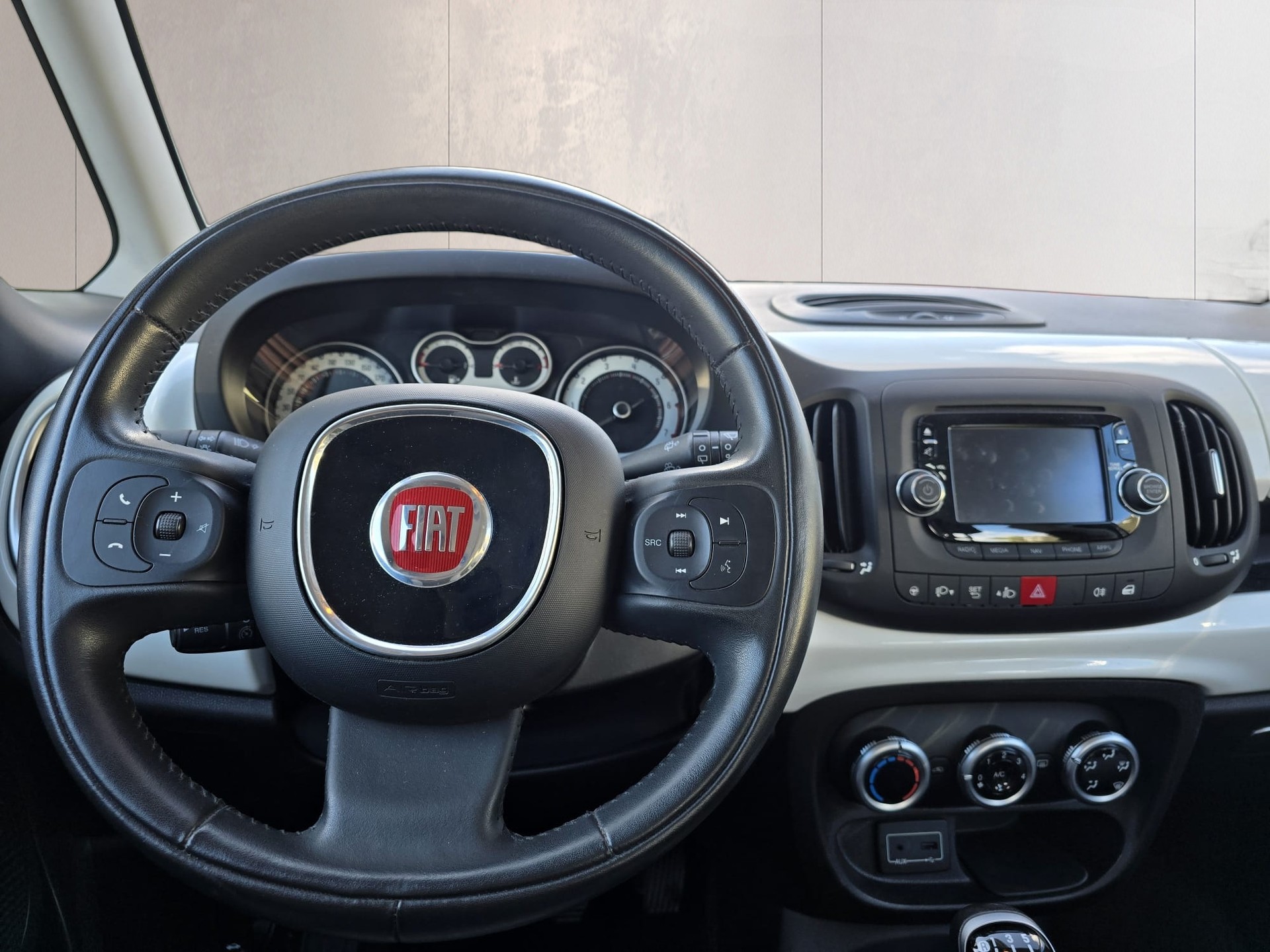 FIAT 500L 1.4 TB 16V Pop Star-image-9