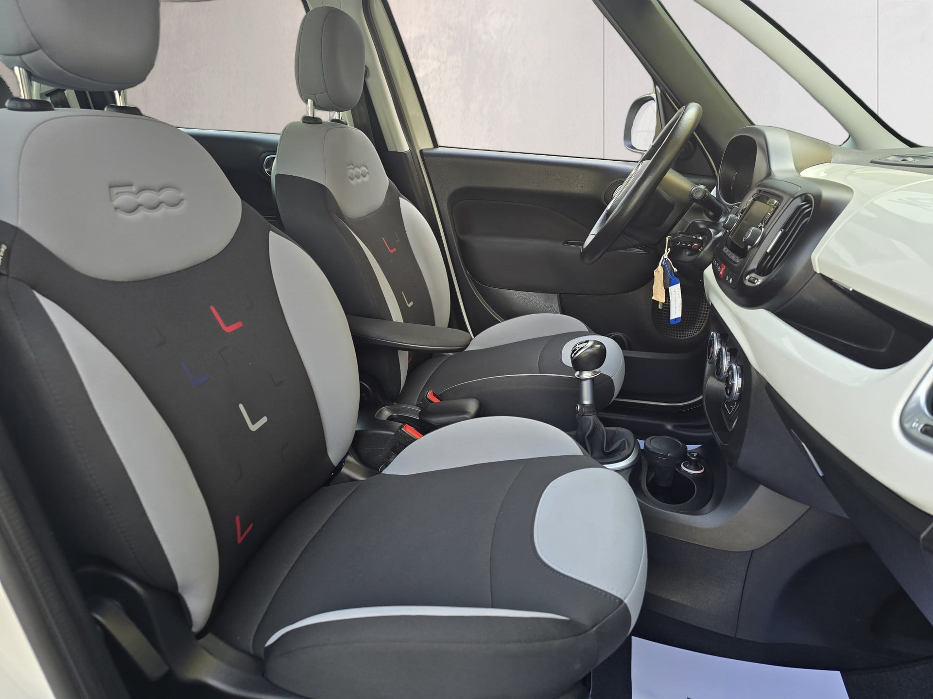 FIAT 500L 1.4 TB 16V Pop Star-image-16