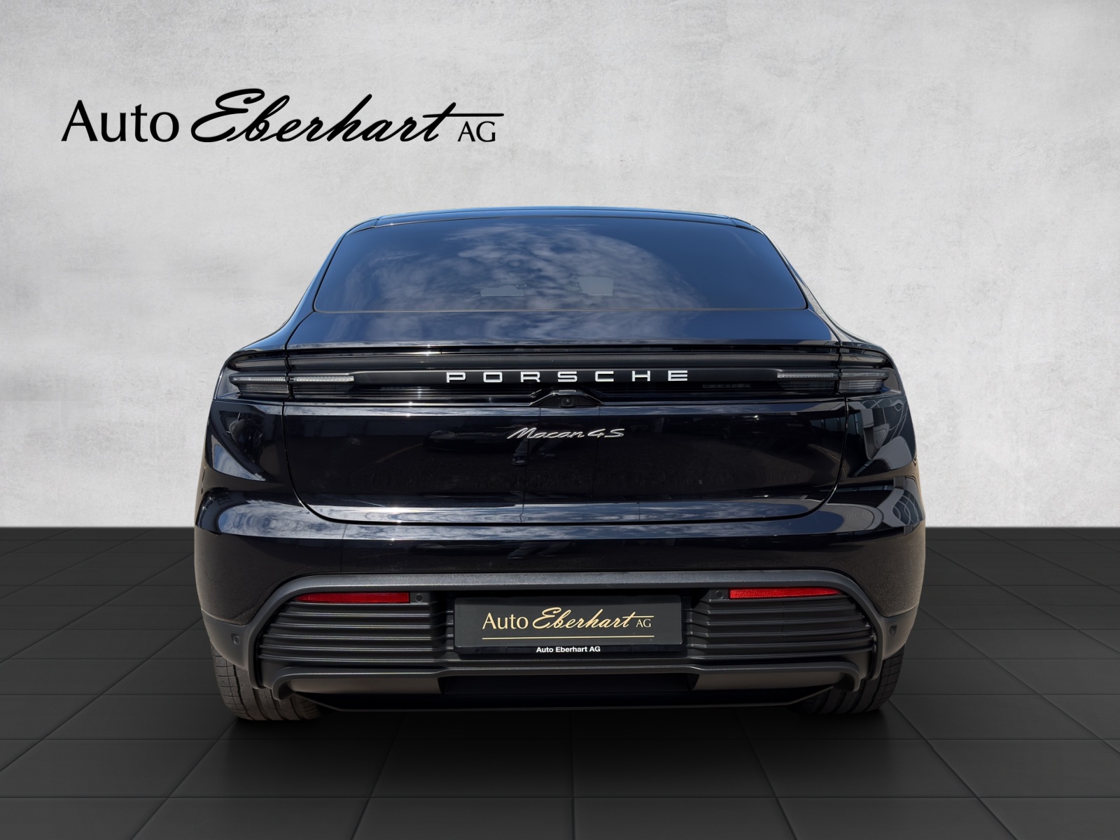 PORSCHE Macan 4S-image-4