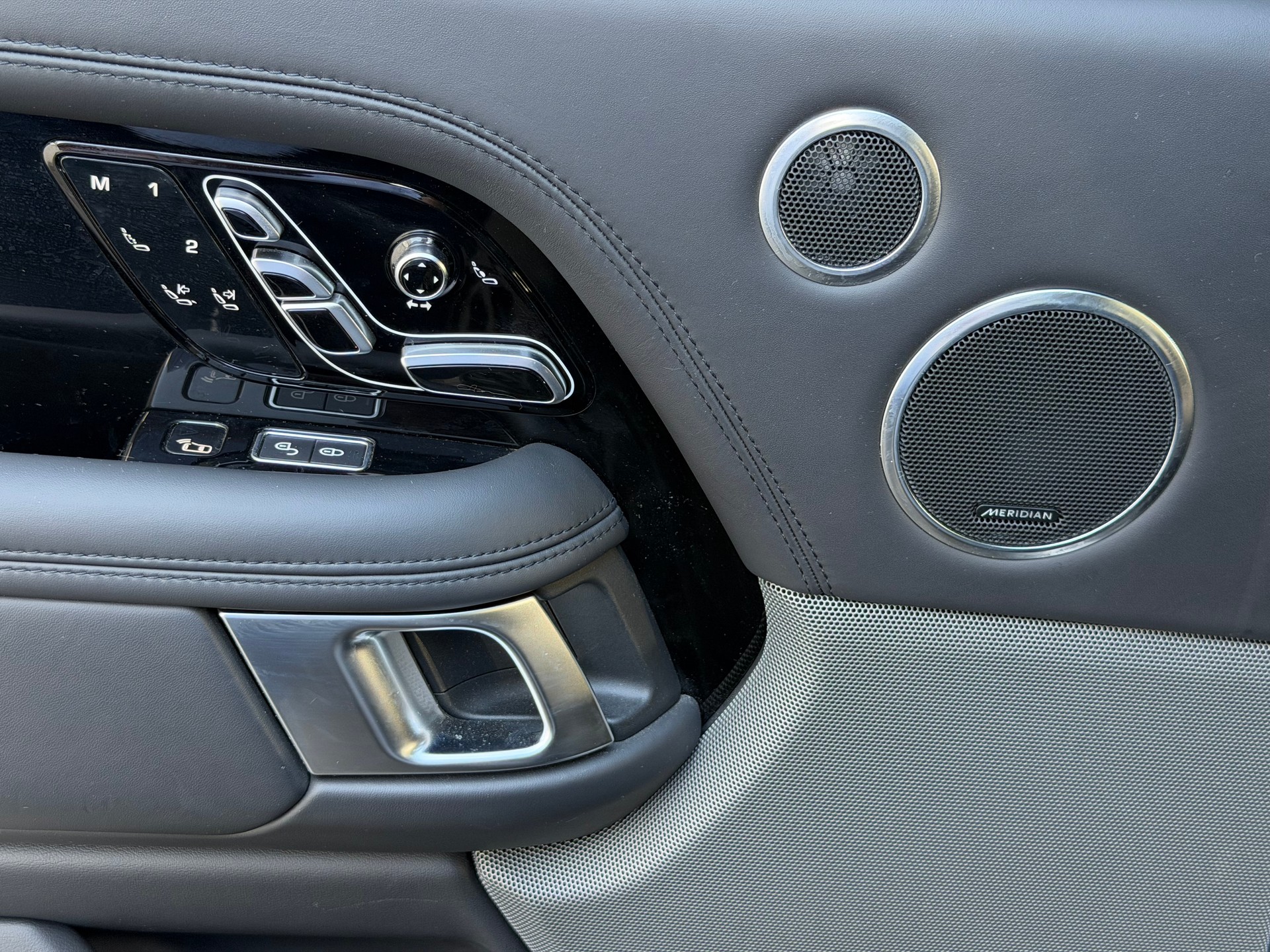 LAND ROVER Range Rover 2.0 Si4 P400e PHEV AutobiographyAutomatic-image-8