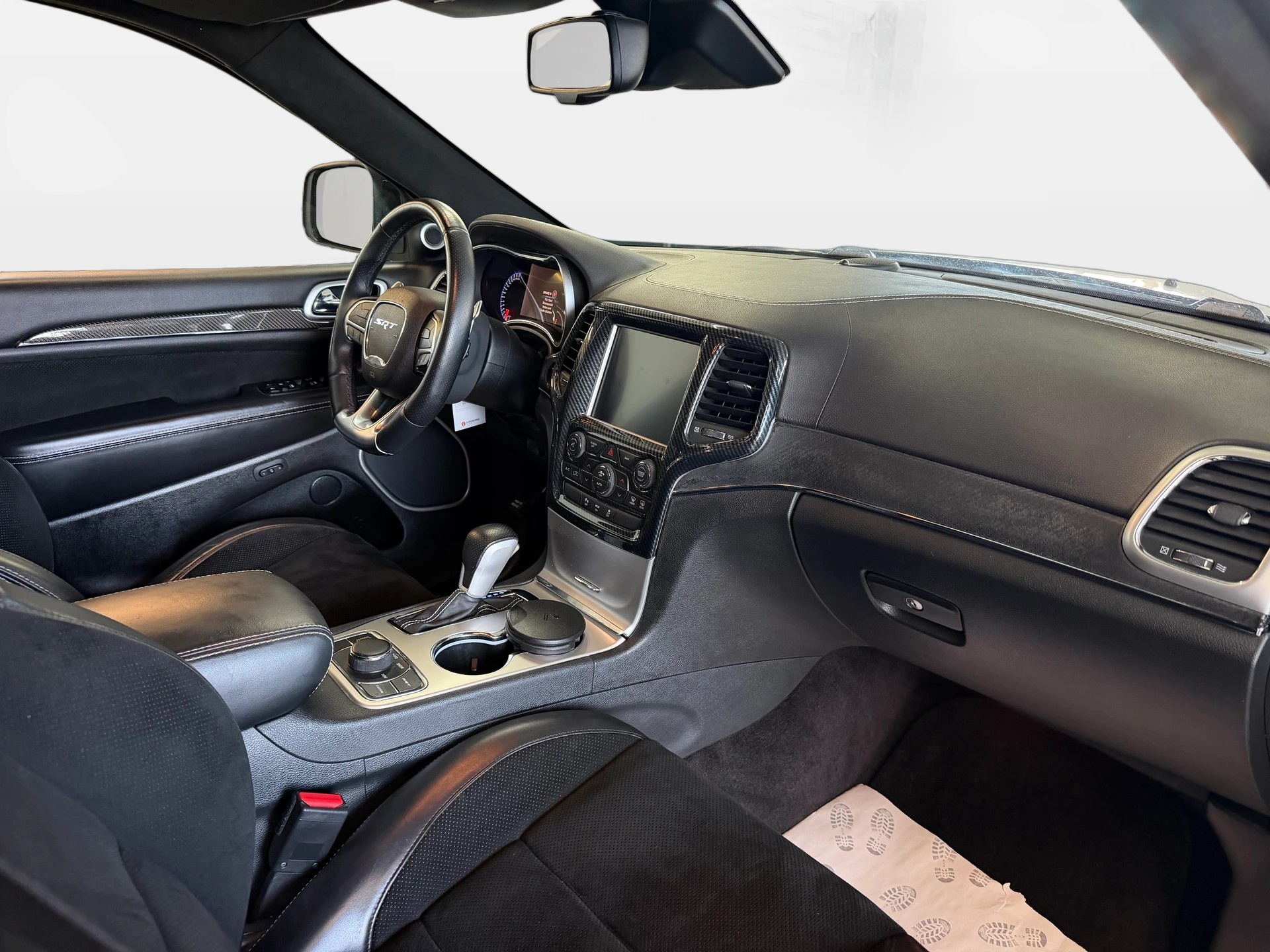 JEEP Grand Cherokee 6.4 V8 HEMI SRT8 Automatic | Frisch ab Service | Sternenhimmel | KW Federn-image-8