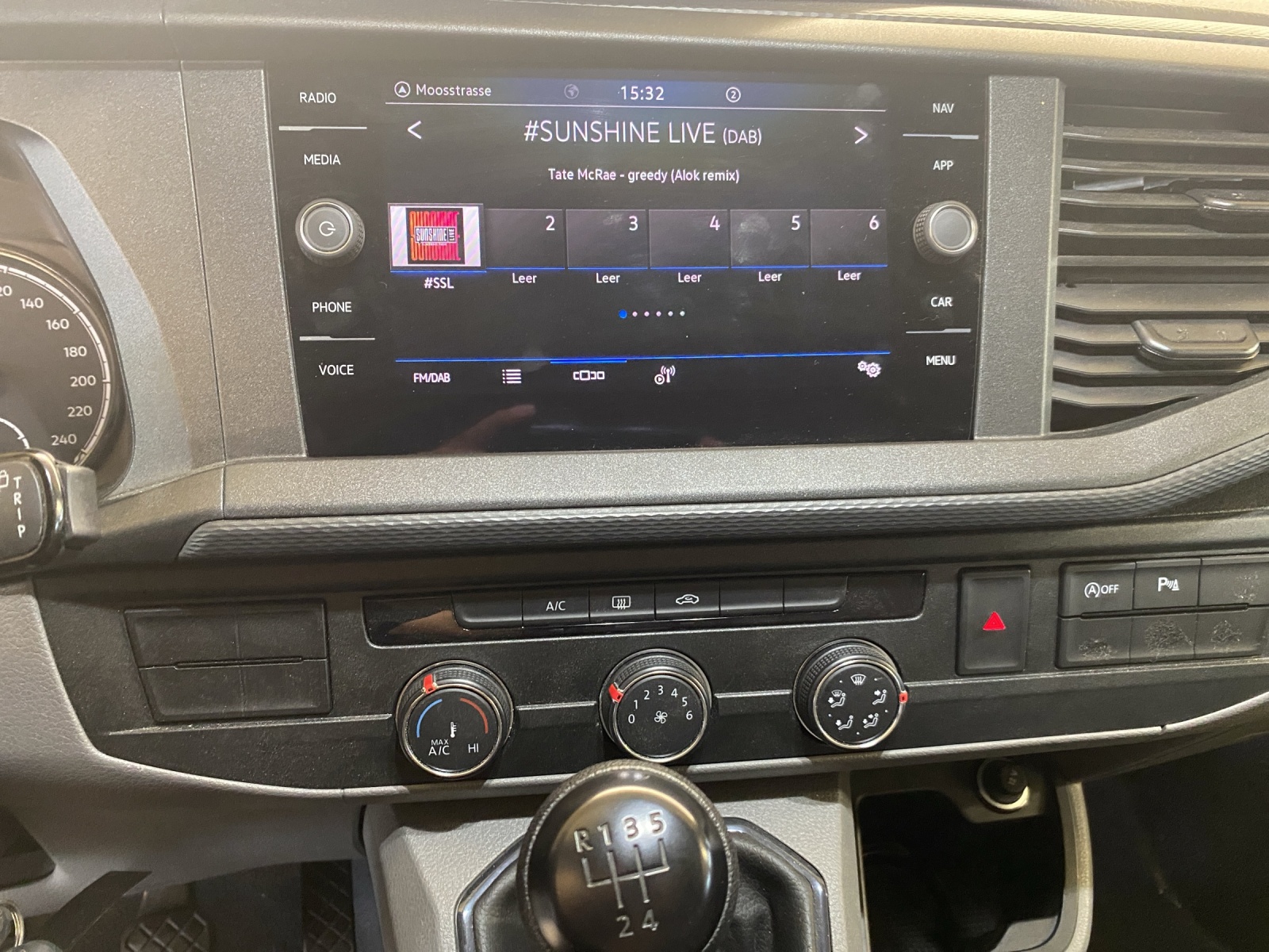 VW T6.1 2.0 TDI-image-10