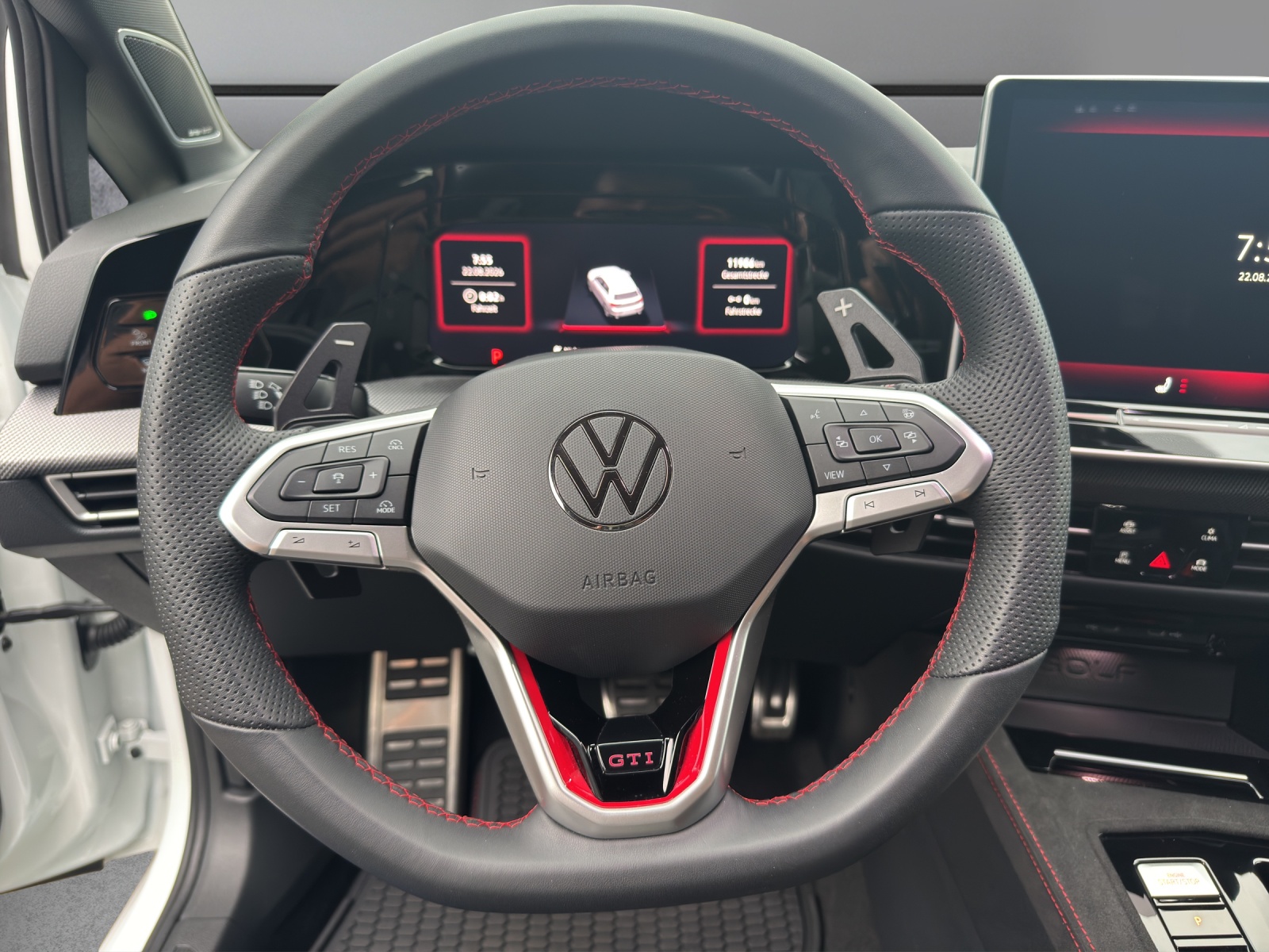 VW Golf 2.0 TSI GTI Clubsport DSG-image-6