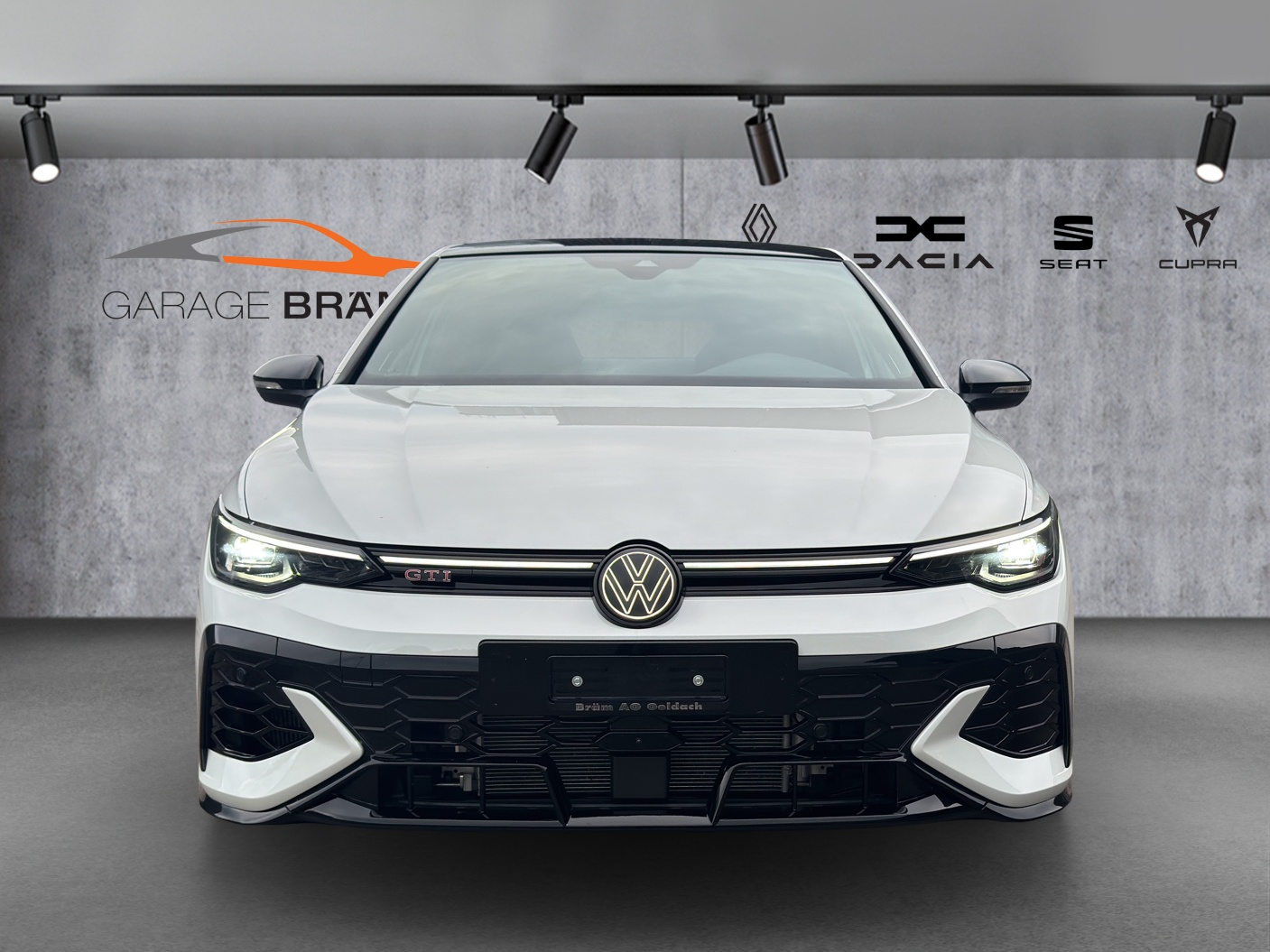 VW Golf 2.0 TSI GTI Clubsport DSG-image-1