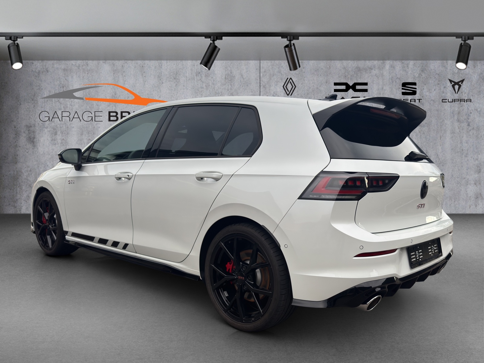 VW Golf 2.0 TSI GTI Clubsport DSG-image-3