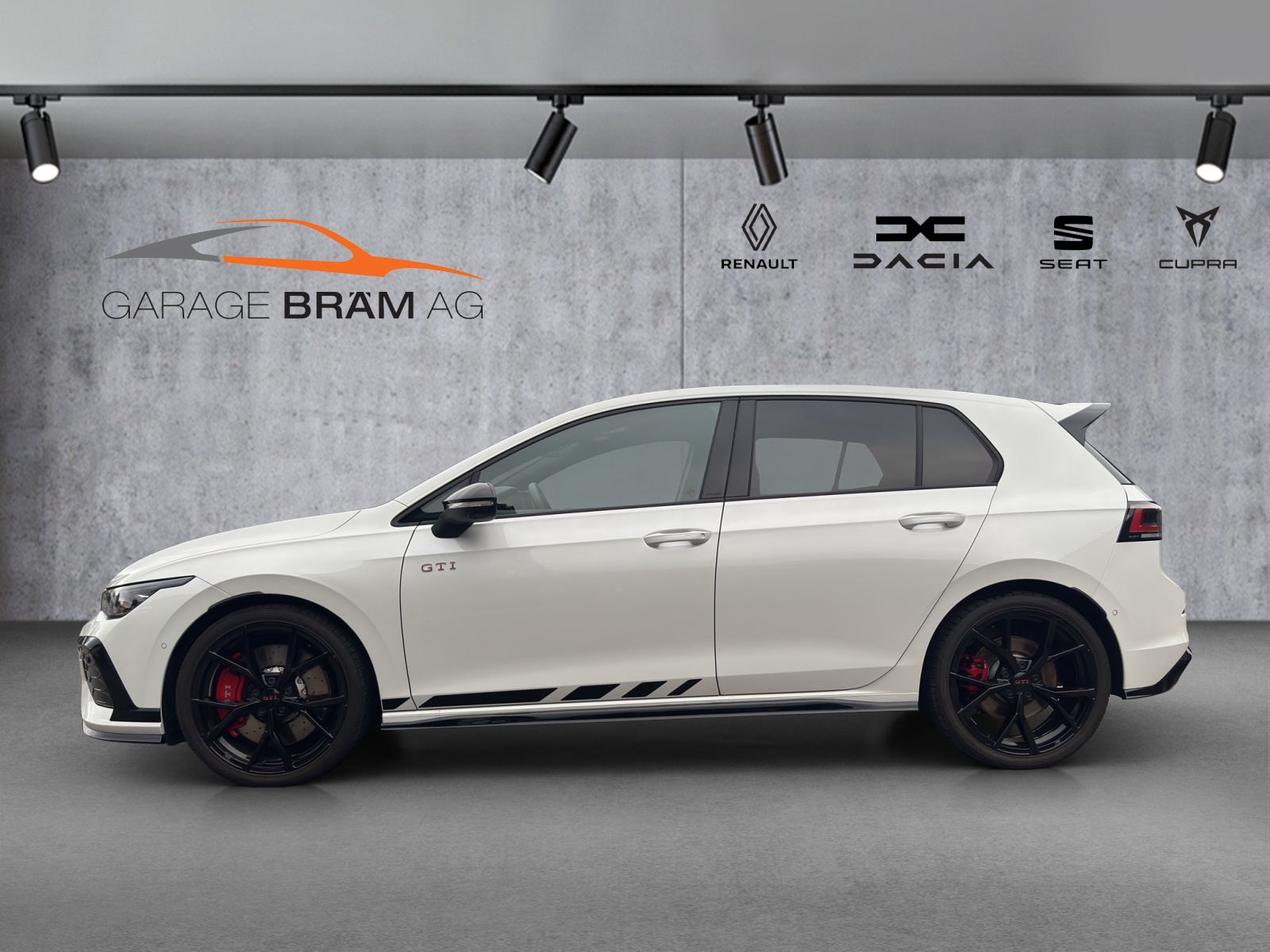 VW Golf 2.0 TSI GTI Clubsport DSG-image-2
