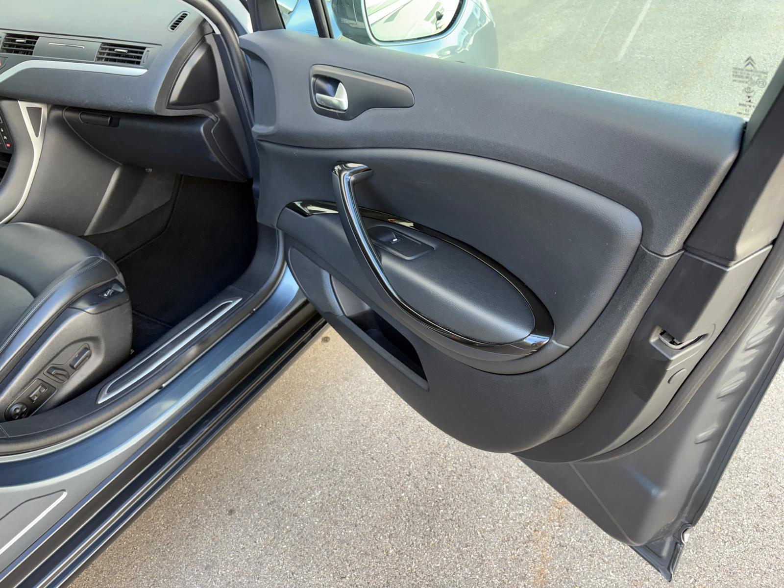 CITROEN C5 Tourer 2.2 HDi Exclusive Automatic-image-10