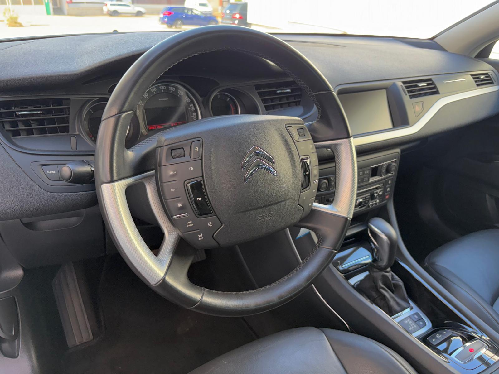 CITROEN C5 Tourer 2.2 HDi Exclusive Automatic-image-6