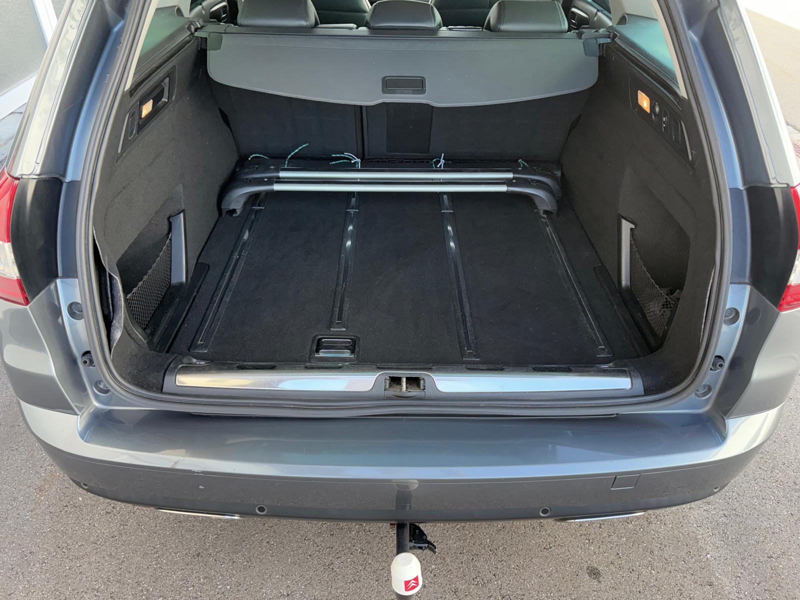 CITROEN C5 Tourer 2.2 HDi Exclusive Automatic-image-13