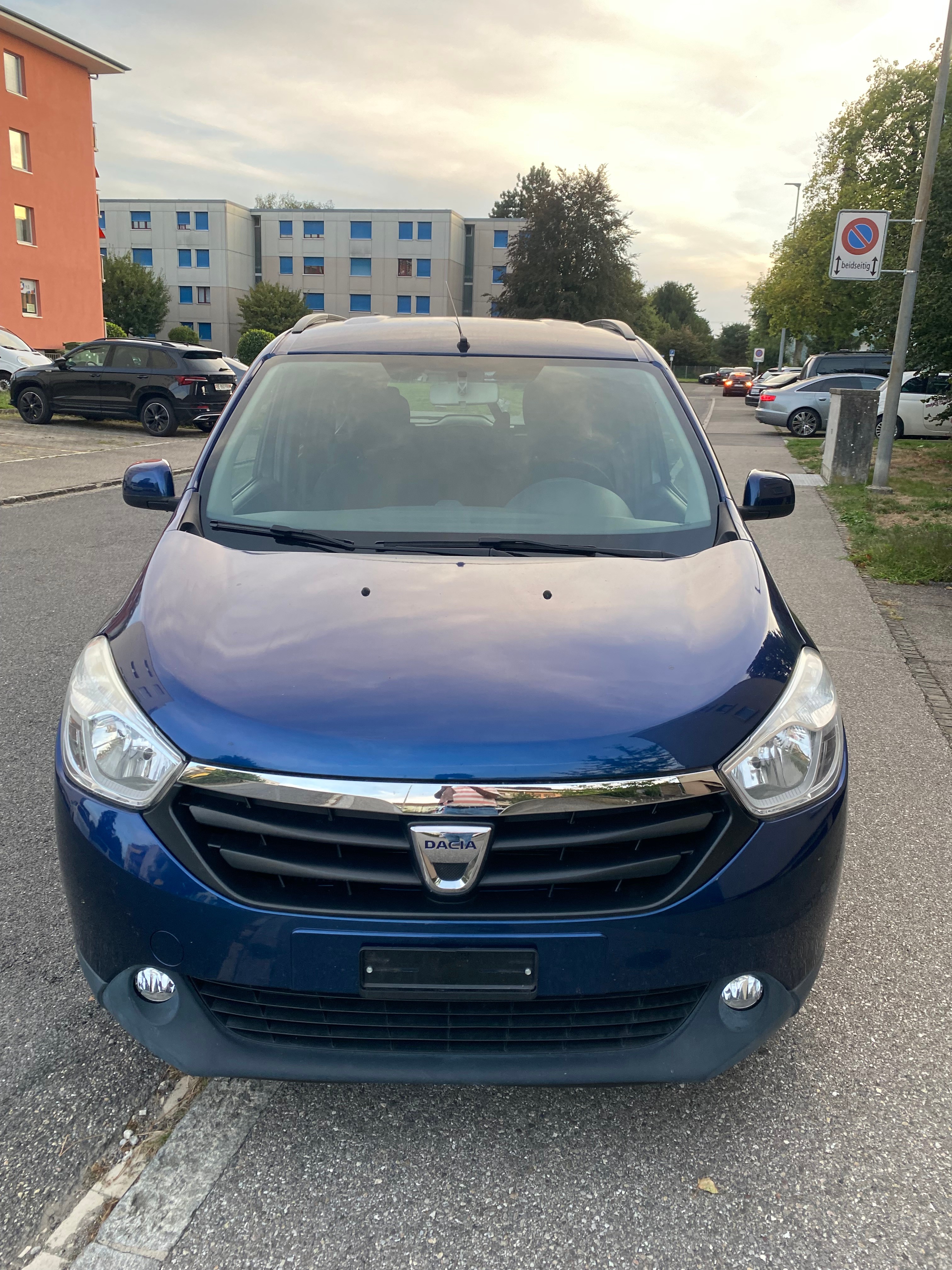 DACIA Lodgy 1.2 Turbo Ambiance 5PL — slika 1