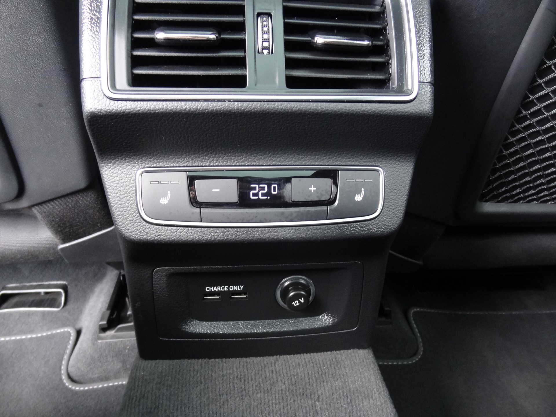 AUDI SQ5 TDI quattro tiptronic-image-9