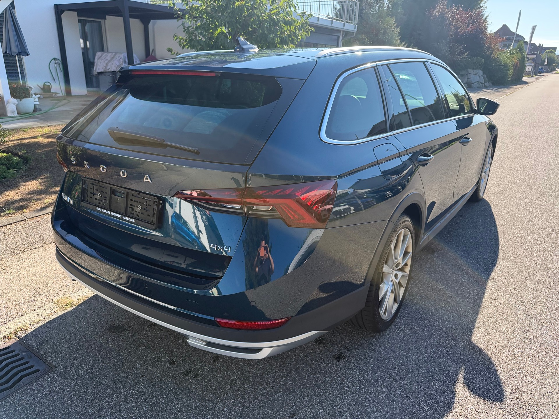 SKODA Octavia Combi 2.0 TDI DSG Scout 4x4-image-5