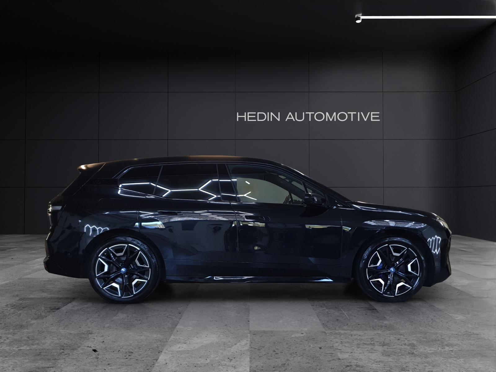 BMW iX xDrive50-image-5