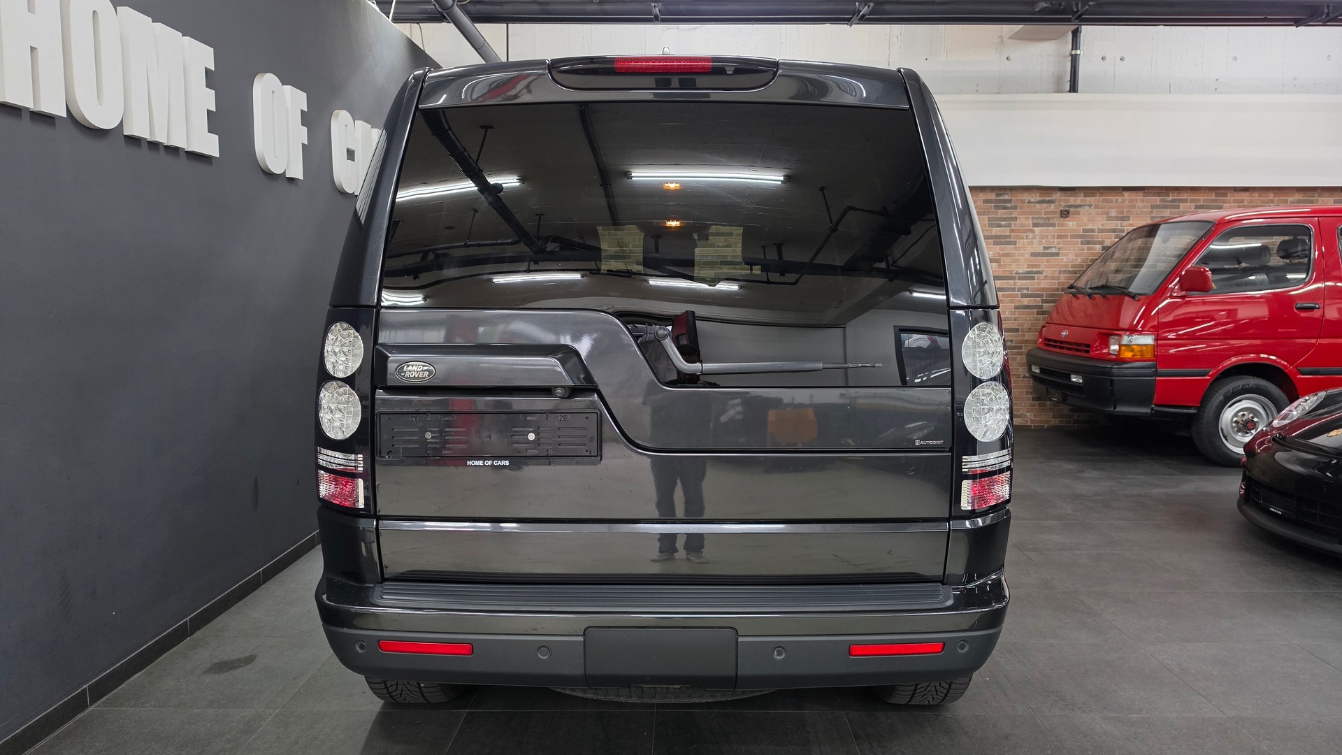 LAND ROVER Discovery 3.0 SDV6 HSE Automatic-image-8