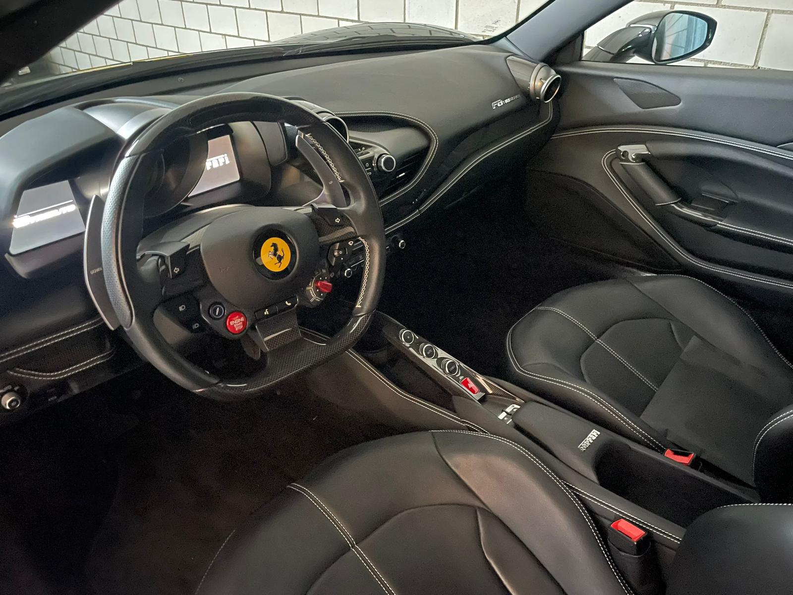 FERRARI F8 Tributo-image-4