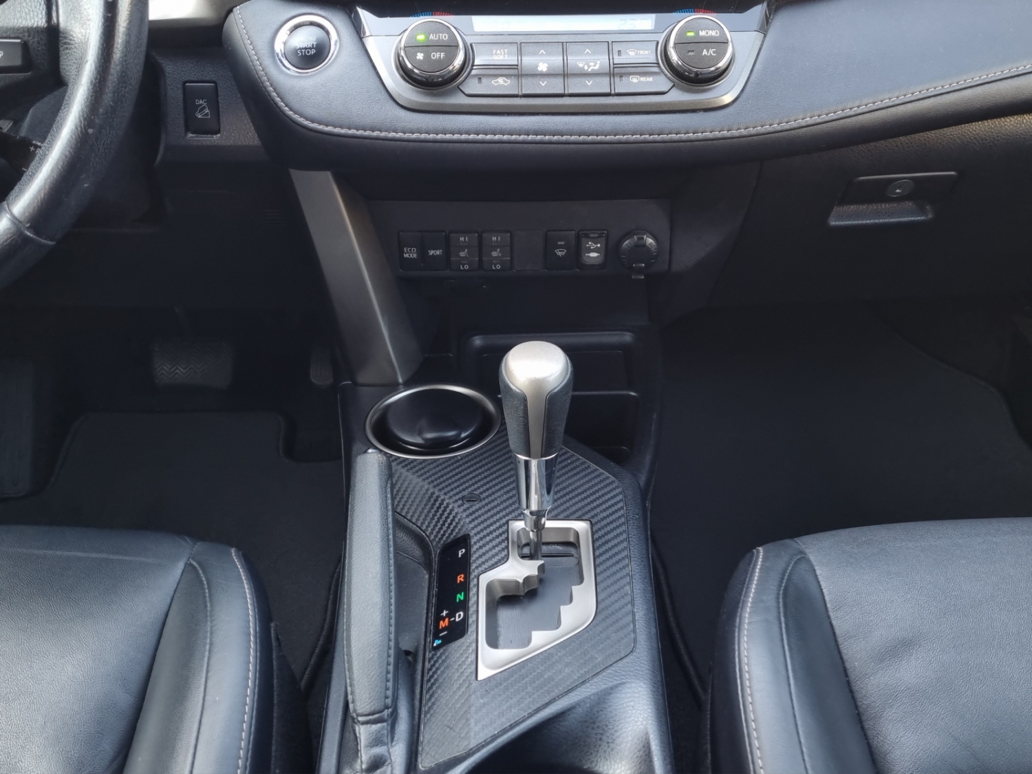 TOYOTA RAV4 2.0i VMa Sol Premium MdS-image-11