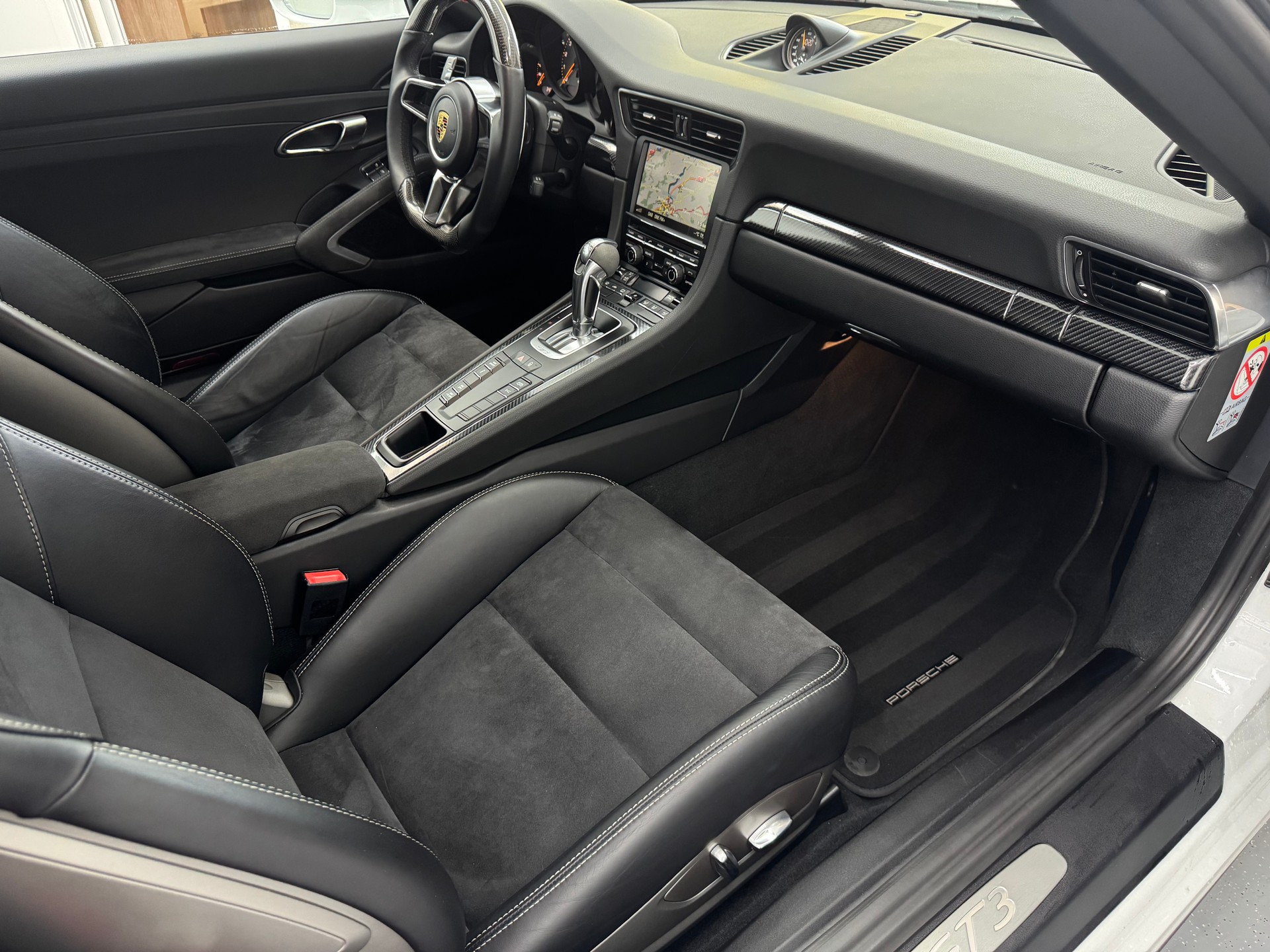PORSCHE 911 GT3 PDK-image-24