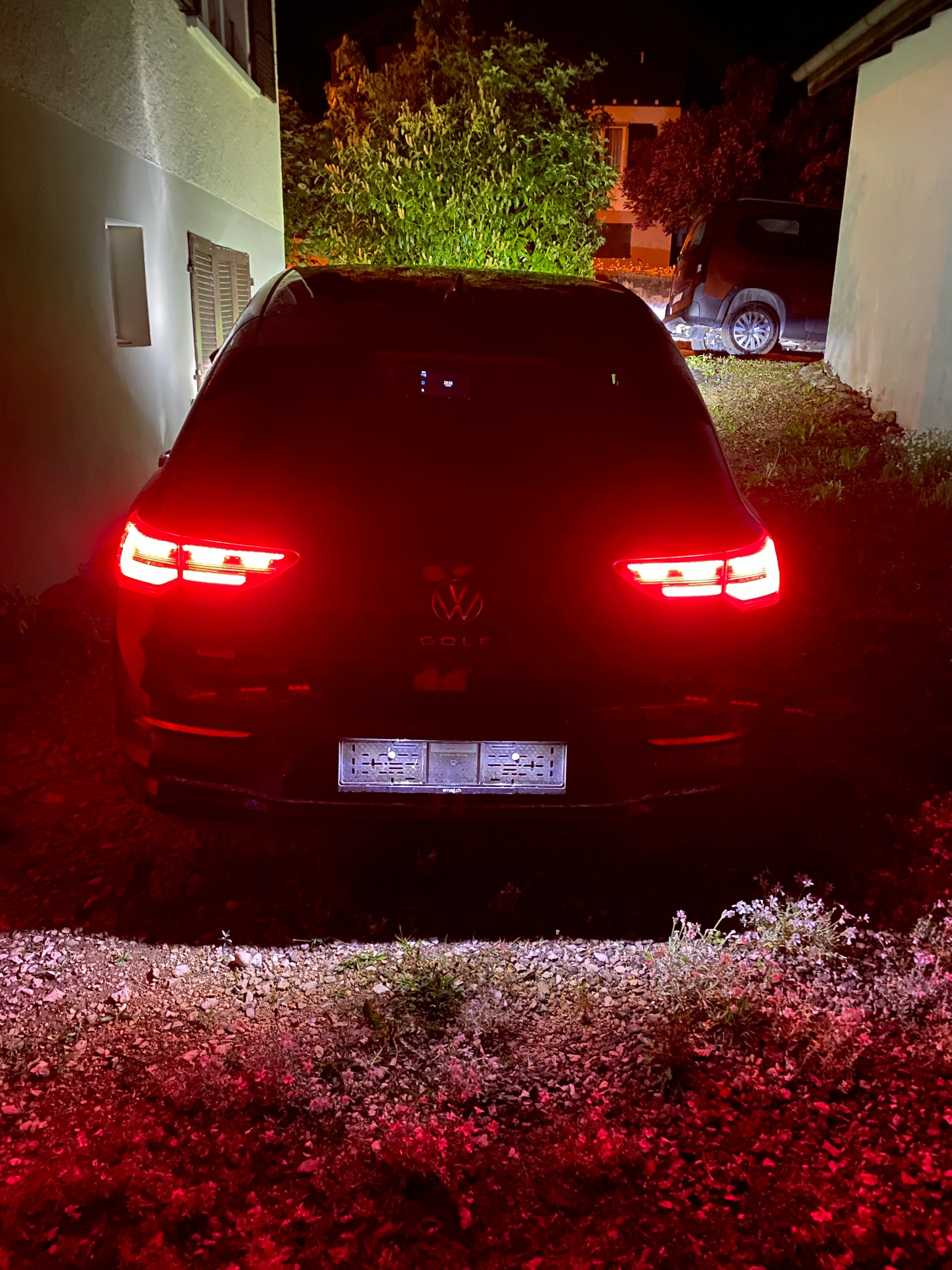 VW 1.5 eTSI R-Line 75 Edition DSG-image-8
