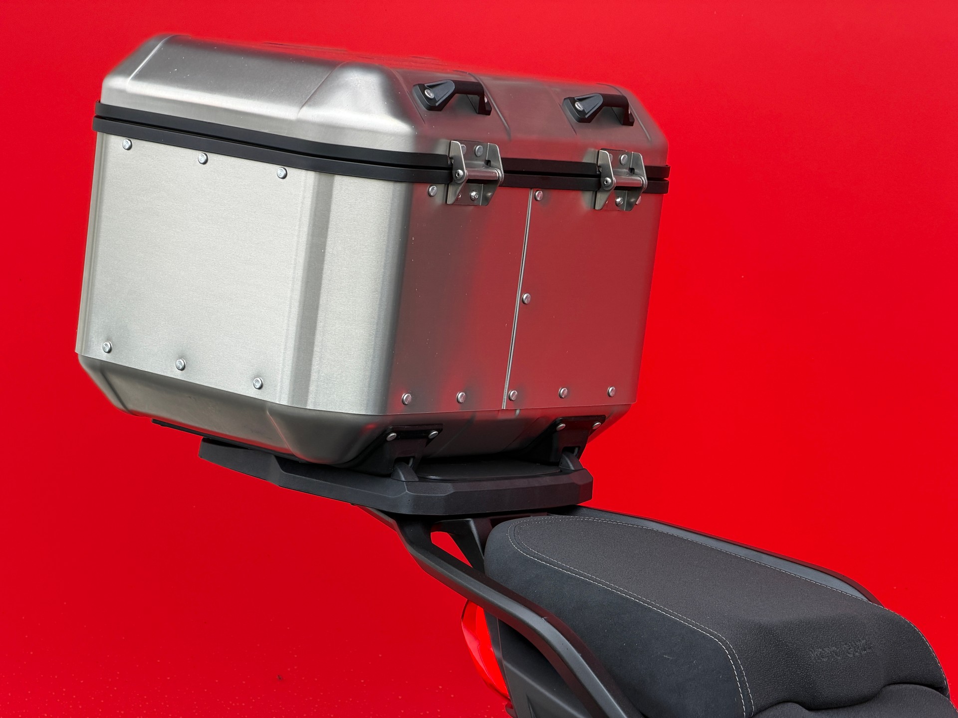 MOTO GUZZI Stelvio 1000 E5+-showroom-element-3