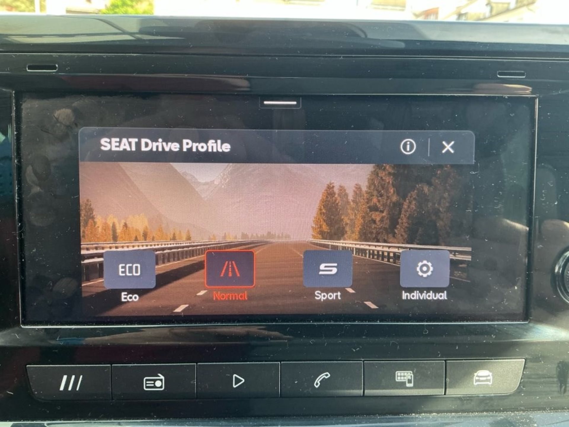 SEAT Ibiza 1.0 TSI DSG FR *** SPURHALTEASSISTENT & TEMPOMAT ***-image-13
