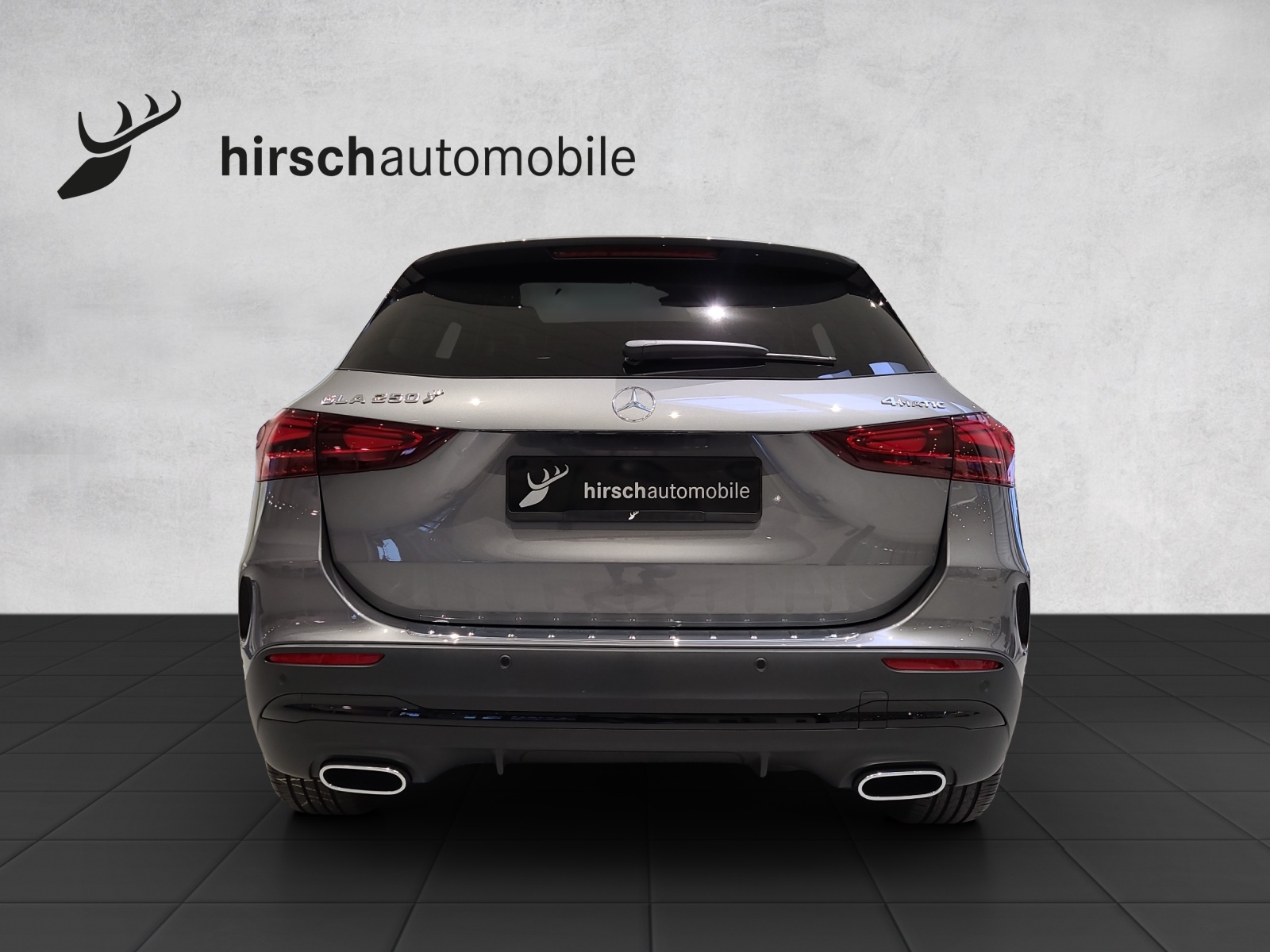 MERCEDES-BENZ GLA 250 4matic AMG Line-image-9
