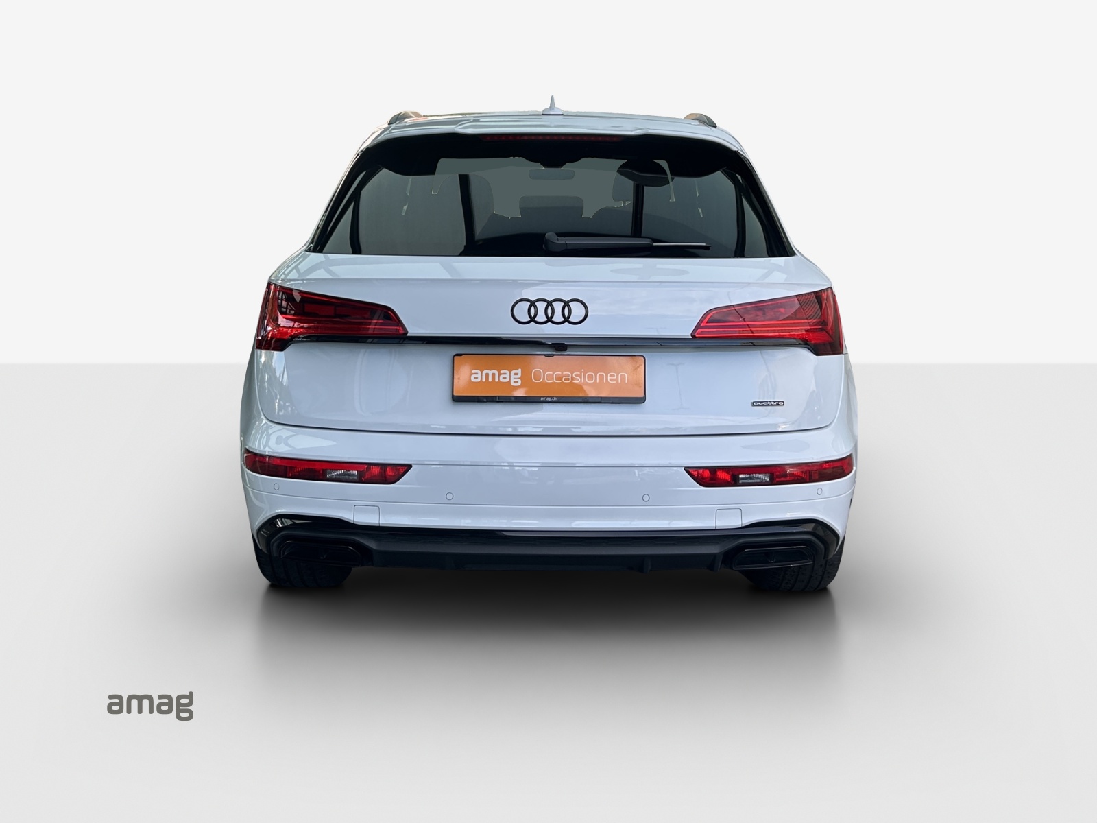AUDI Q5 55 TFSI e PHEV S line quattro S-tronic-image-3