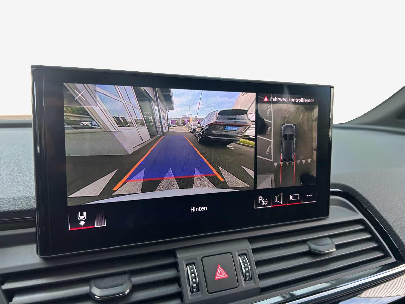 AUDI Q5 55 TFSI e PHEV S line quattro S-tronic-image-15