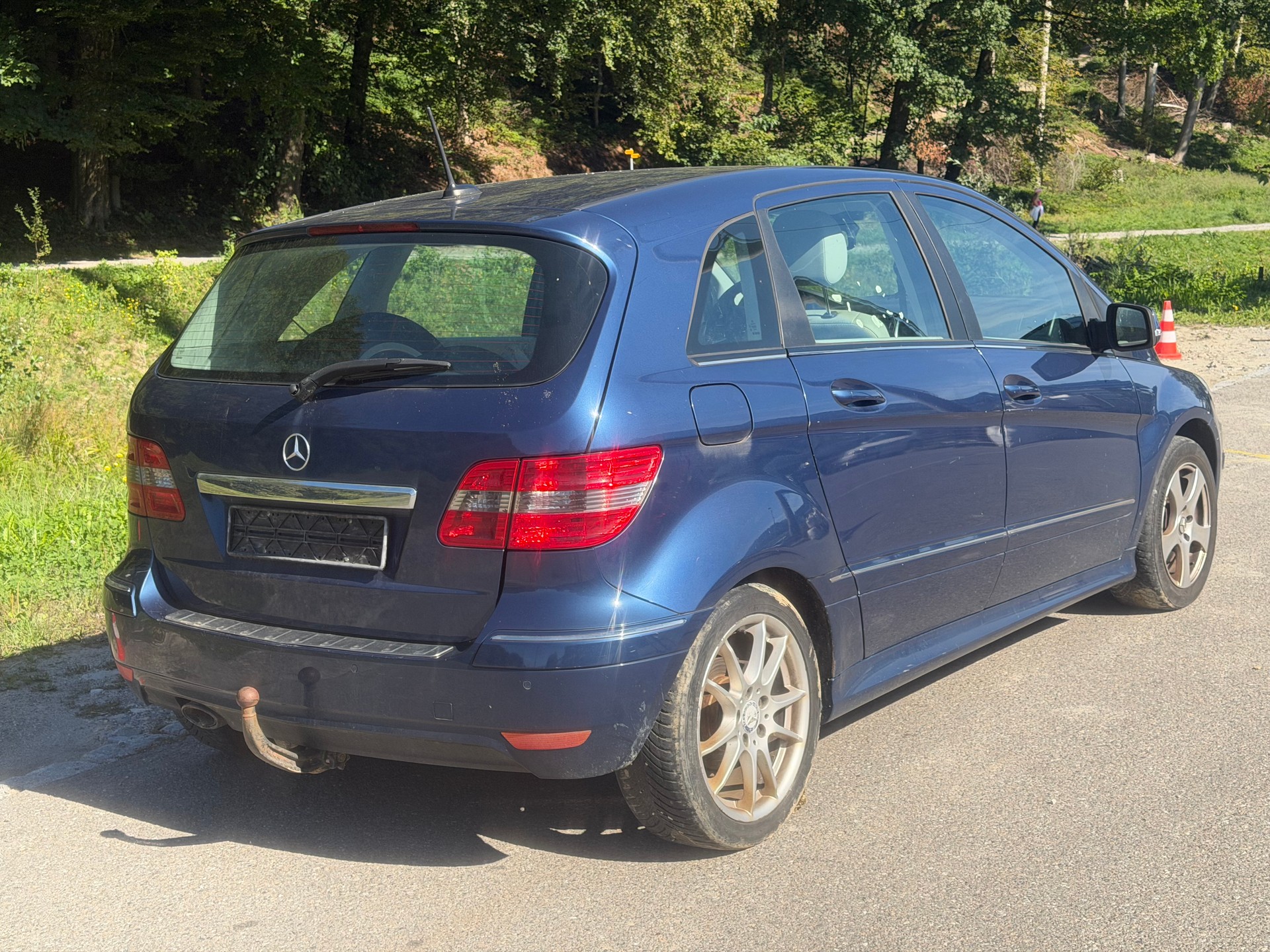 MERCEDES-BENZ B 180 CDI Autotronic-image-3