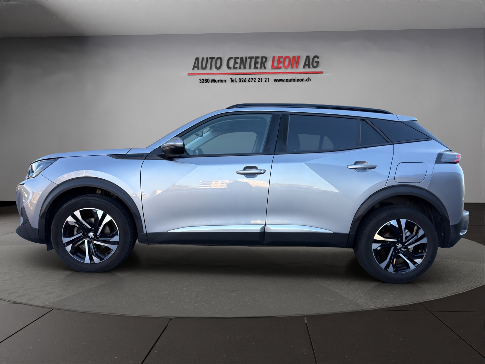 PEUGEOT 2008 1.2 PureTech Active-image-2