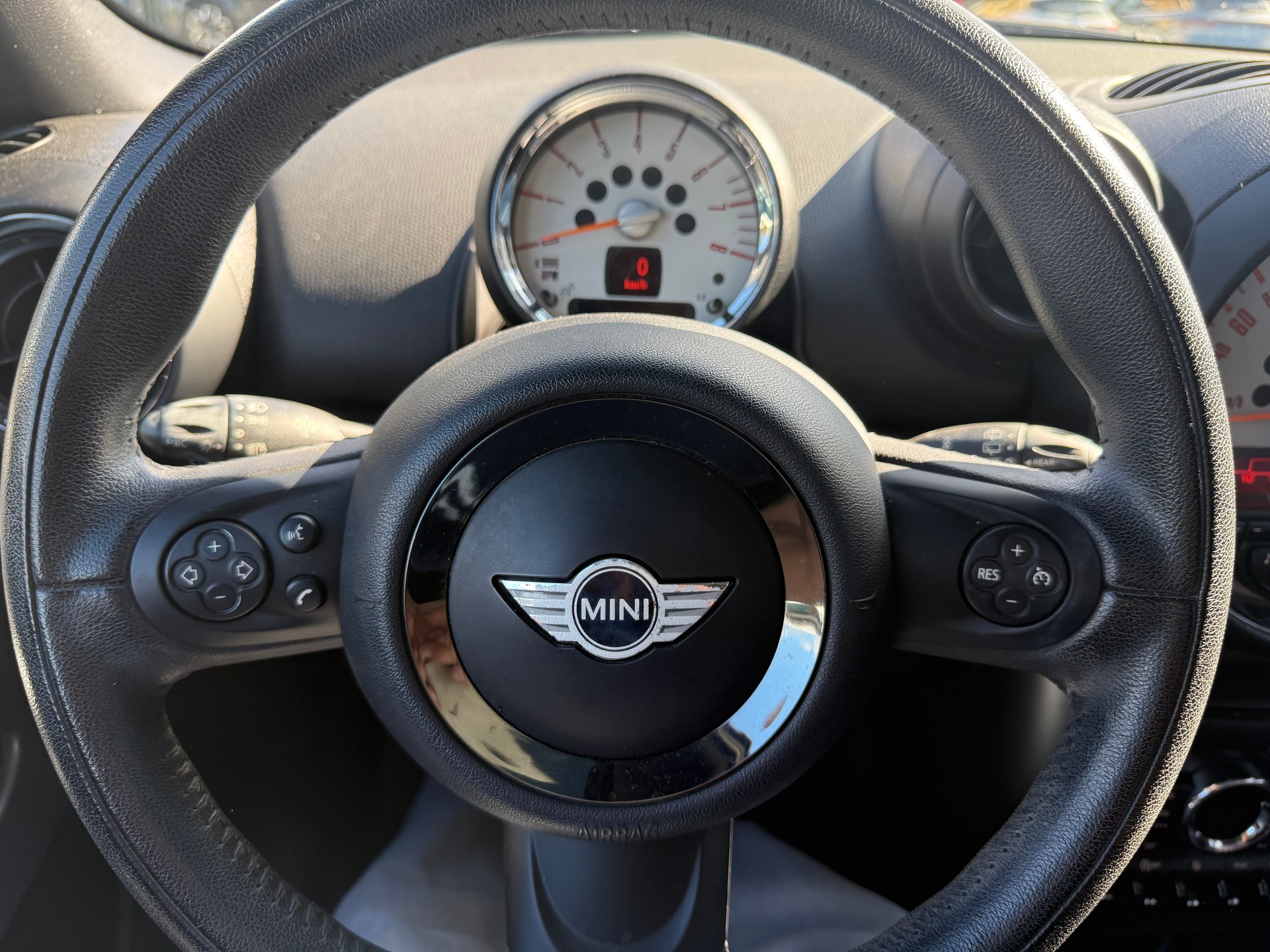 MINI Paceman Cooper S ALL4-image-17