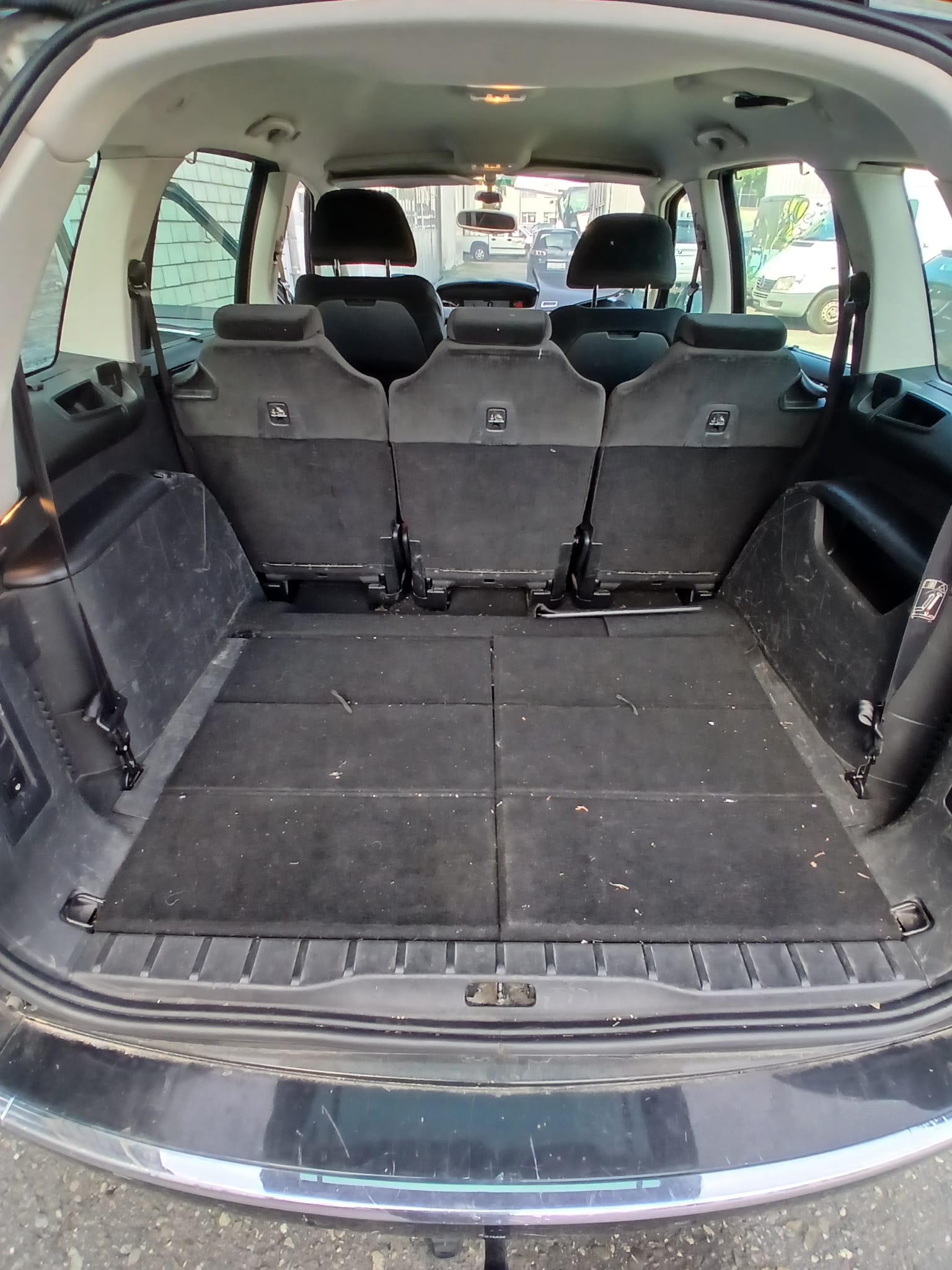 CITROEN Grand C4 Picasso 2.0 HDI Exclusive-image-9