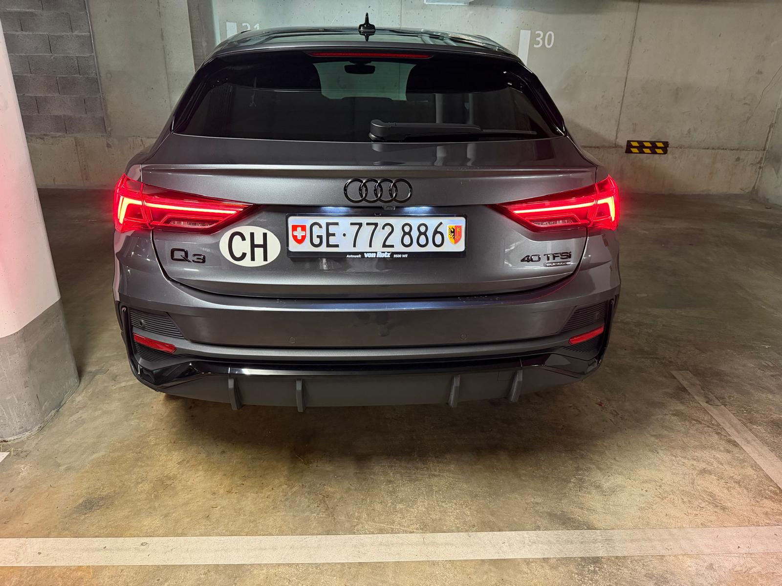 AUDI 2.0 40 TFSI S line quattro S-Tronic-image-3