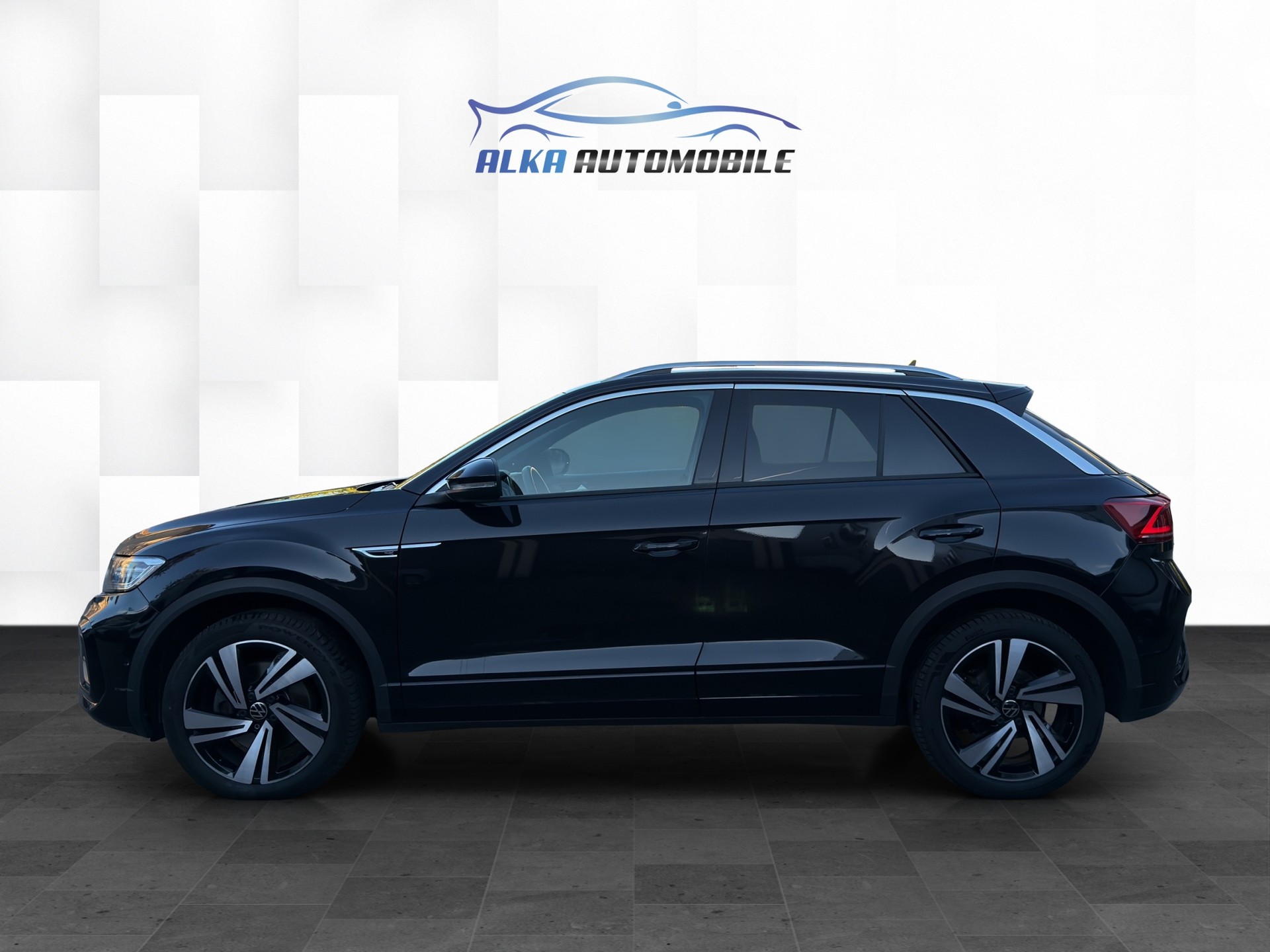 VW T-Roc 2.0 TSI R-Line DSG 4Motion-image-3