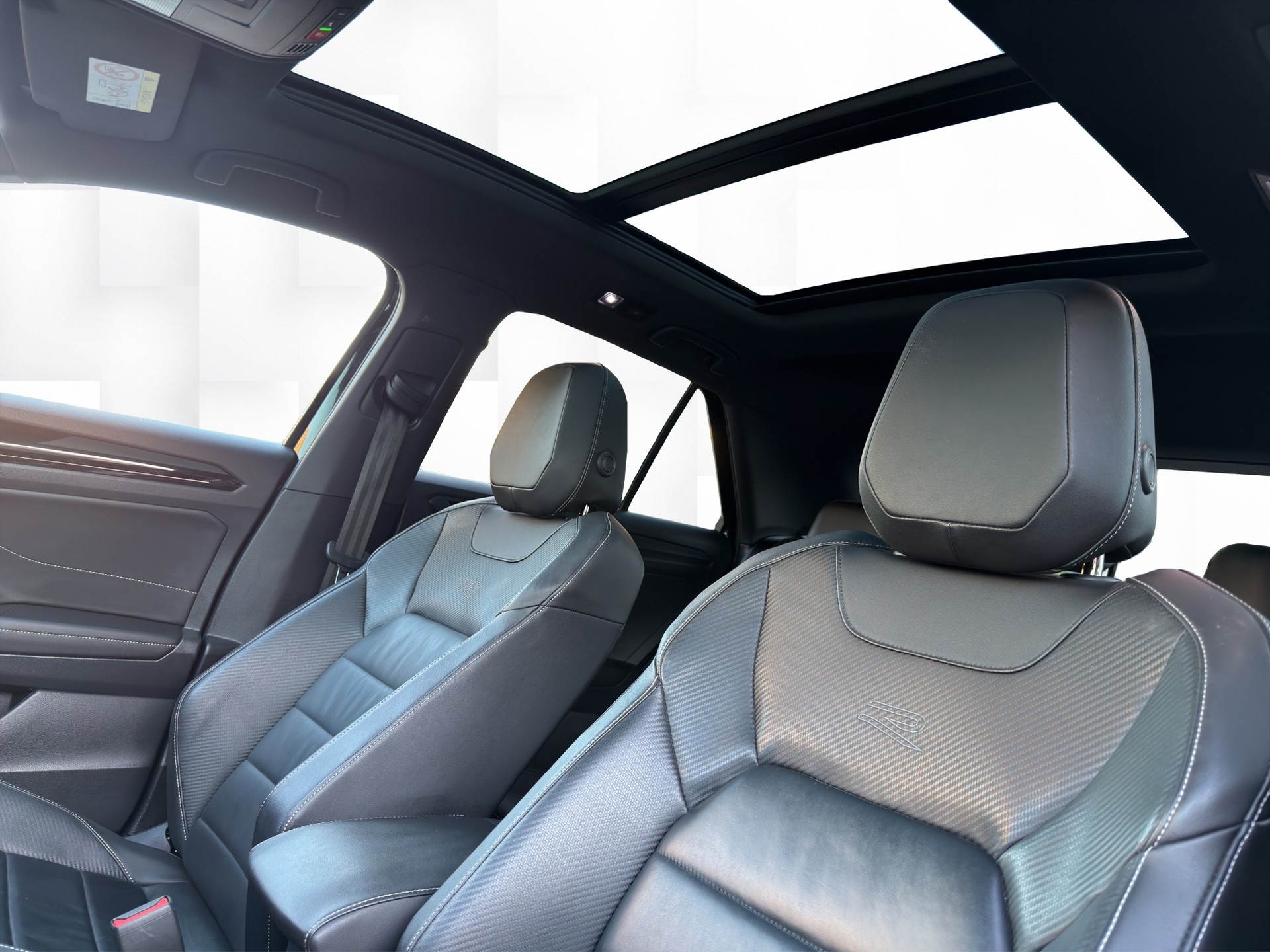 VW T-Roc 2.0 TSI R-Line DSG 4Motion-image-14