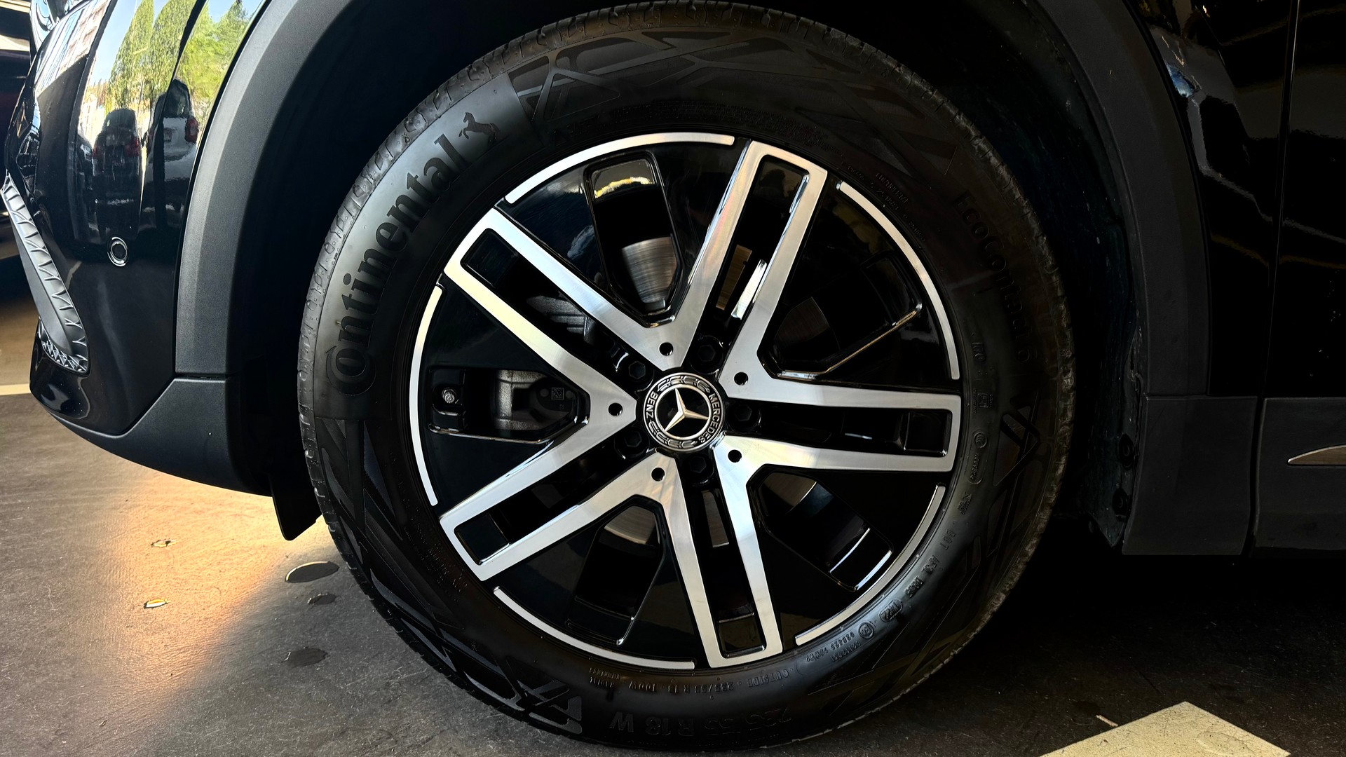 MERCEDES-BENZ GLA 200 AMG Line 7G-DCT-image-8