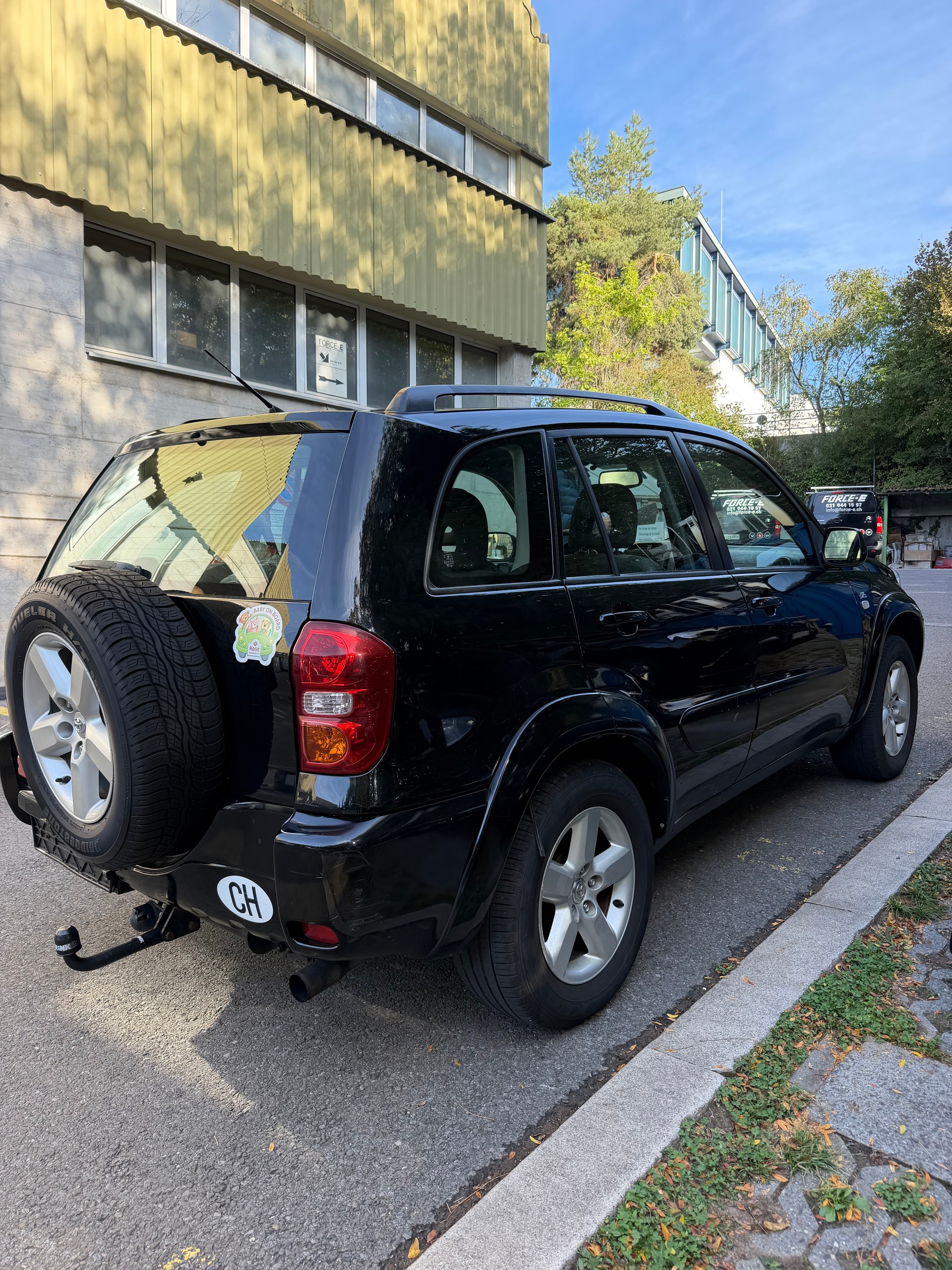 TOYOTA RAV-4 2.0 D4D Linea Terra-image-2