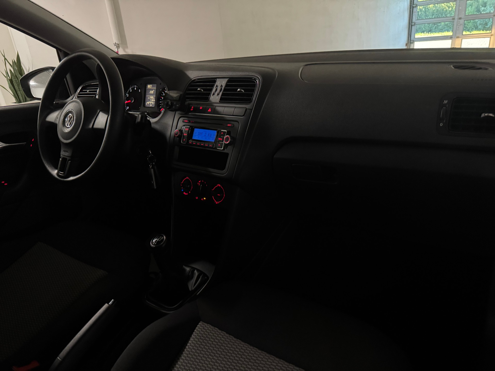 VW Polo 1.4 16V Comfortline 1-Hand-image-12