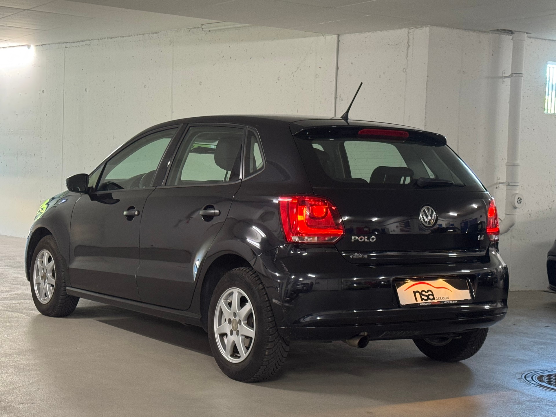 VW Polo 1.4 16V Comfortline 1-Hand-image-4