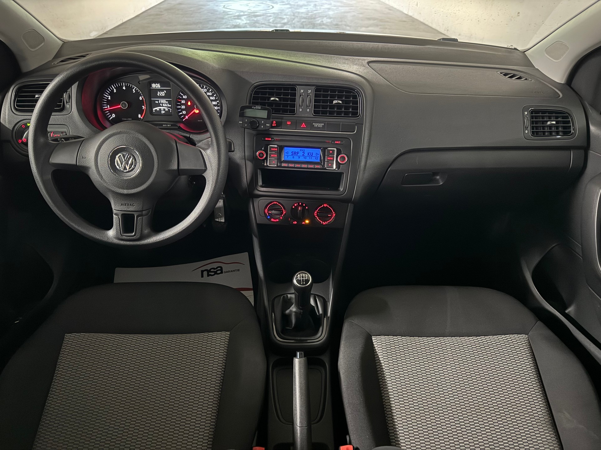 VW Polo 1.4 16V Comfortline 1-Hand-image-10